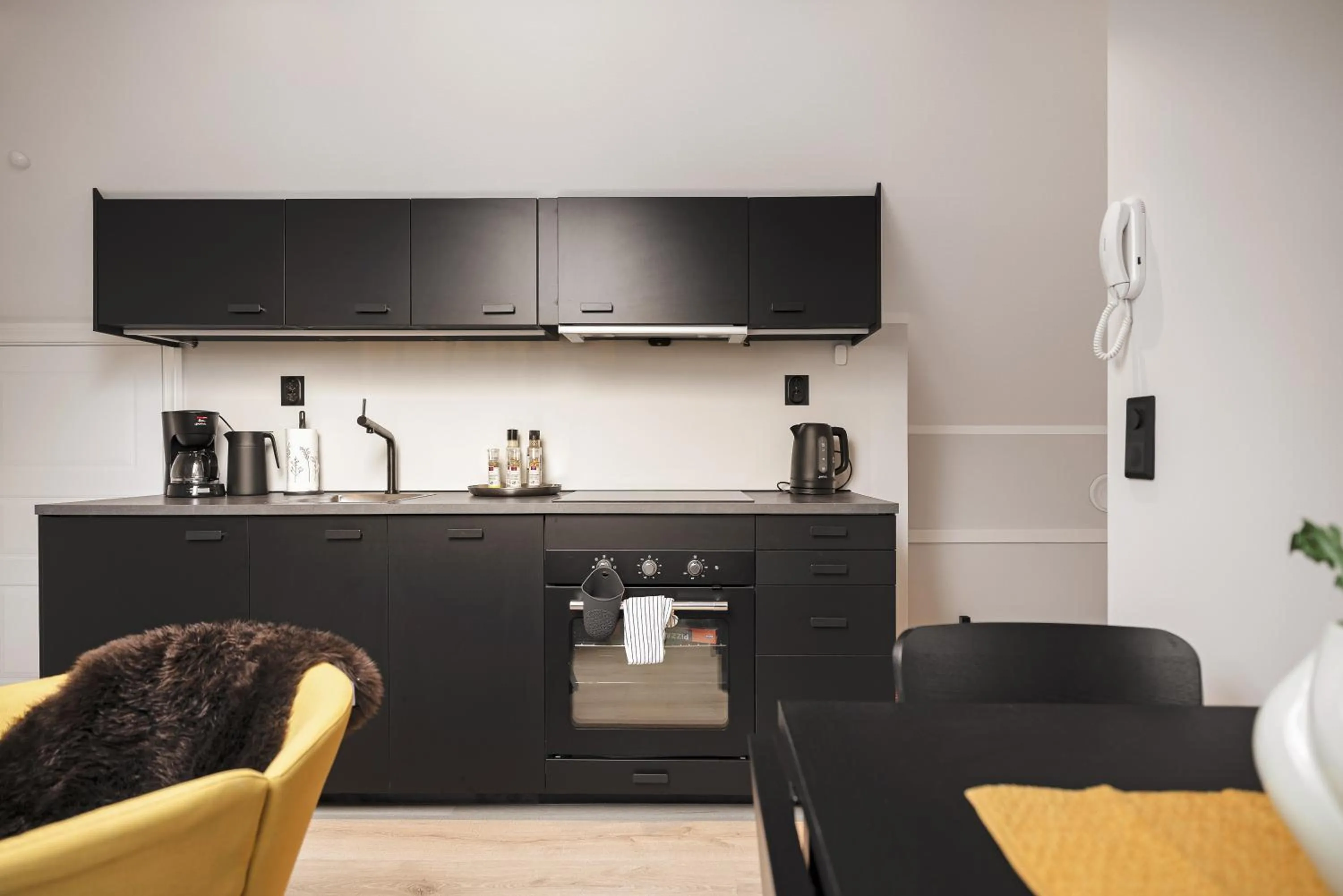 Coffee/tea facilities in Rosenberg Apartments