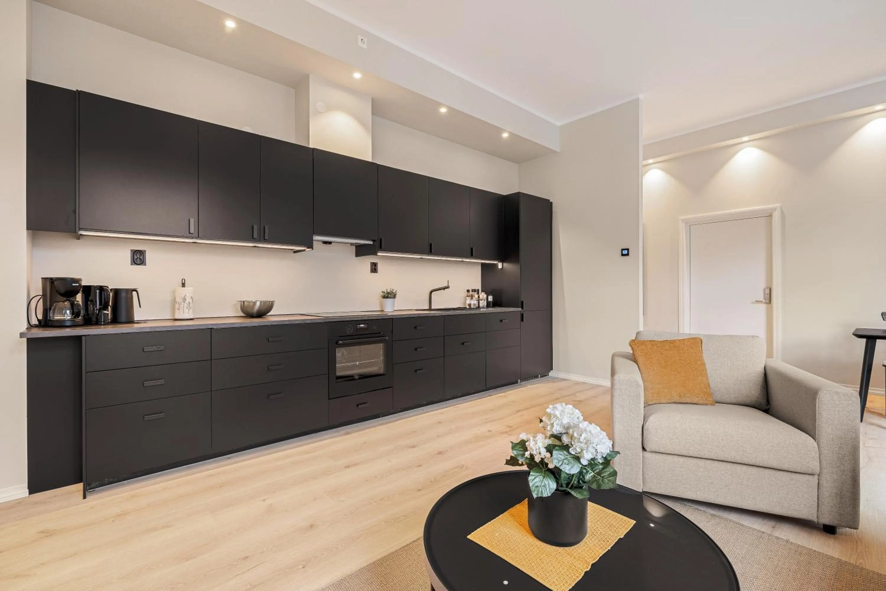 Kitchen or kitchenette in Rosenberg Apartments