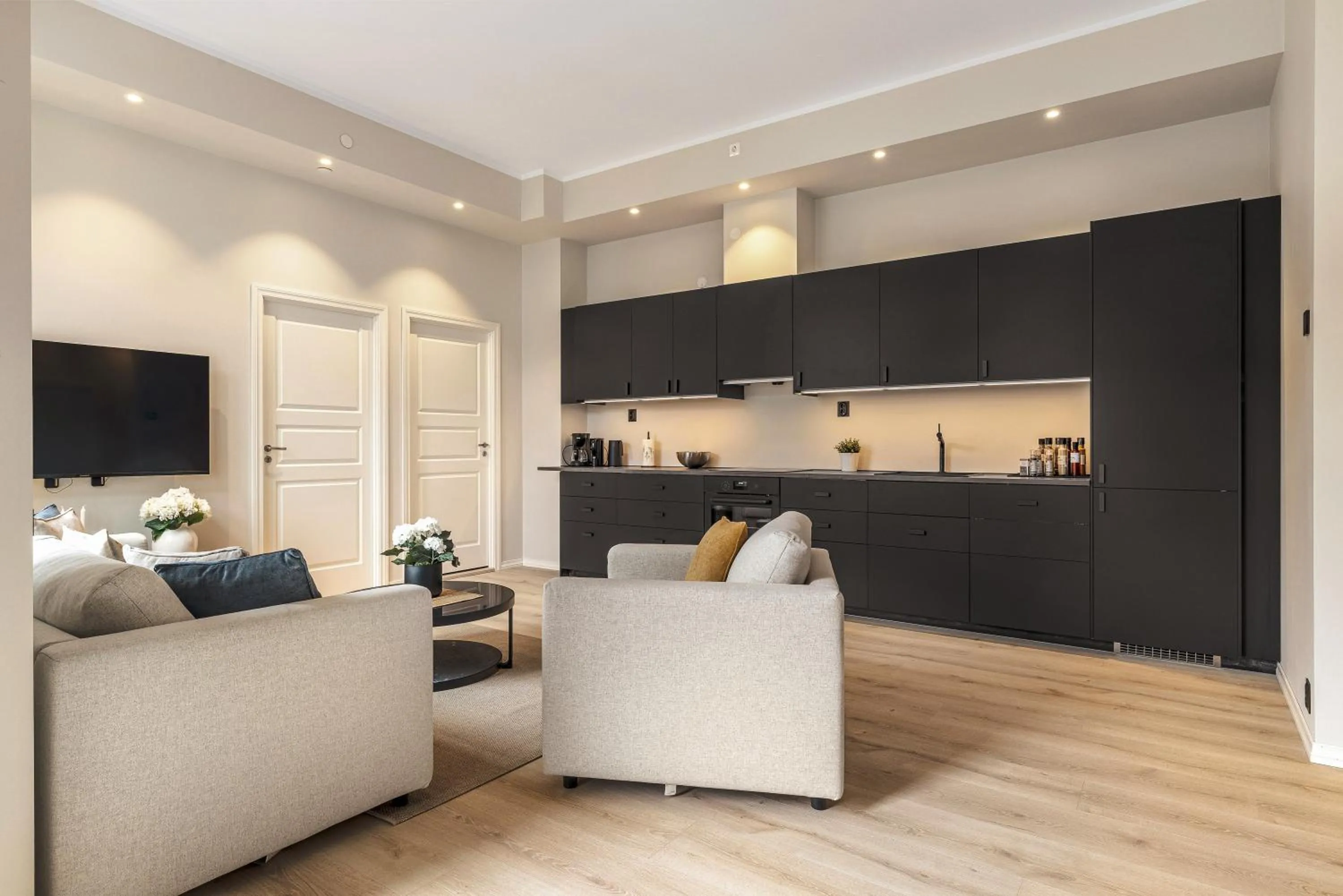Kitchen or kitchenette in Rosenberg Apartments
