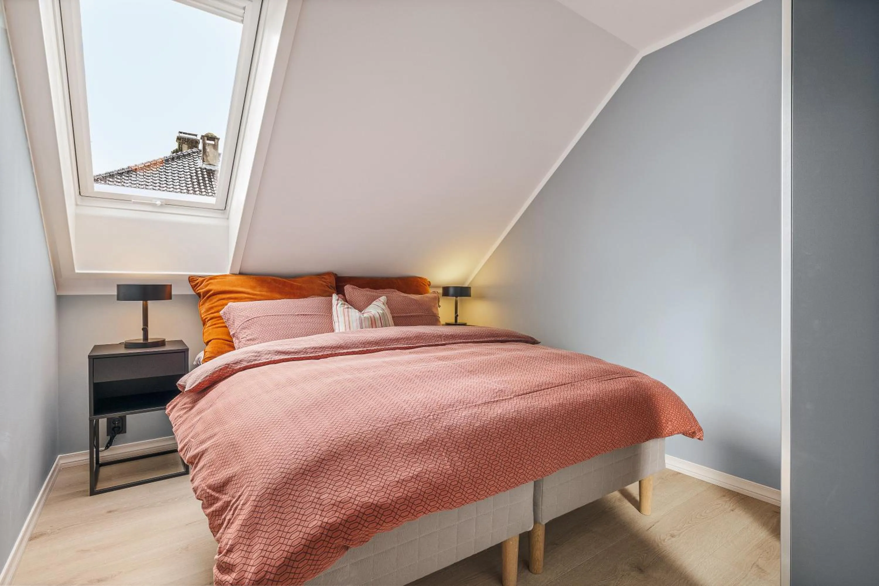 Bedroom, Bed in Rosenberg Apartments