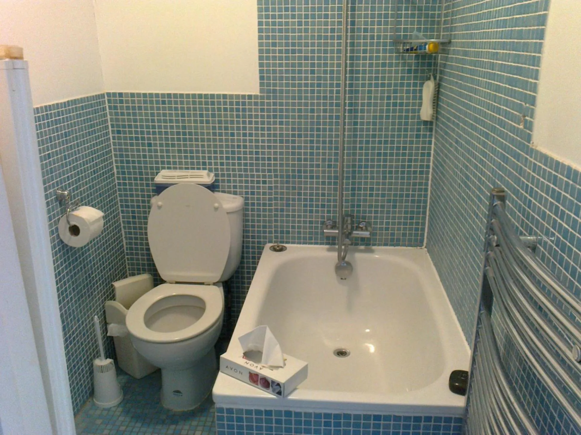 Bathroom in OYO Guest House Ellipse