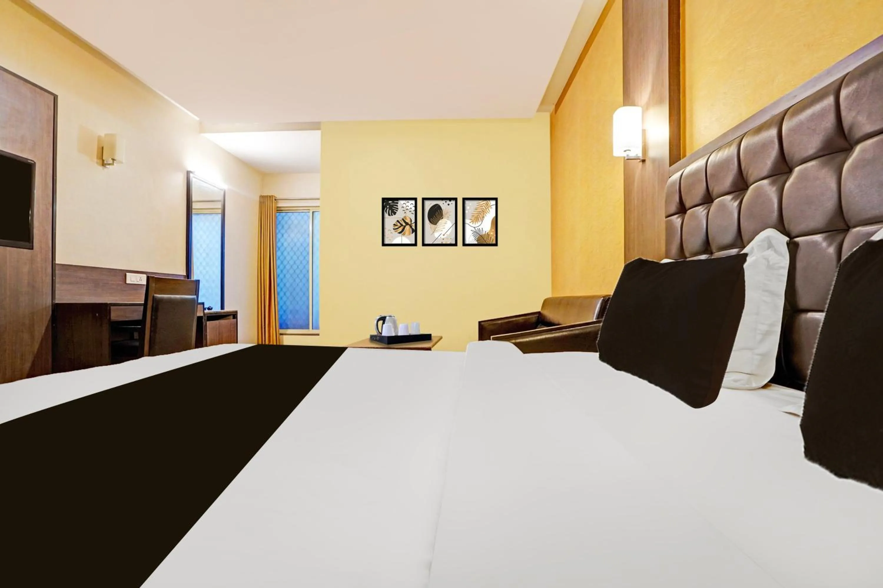 Bedroom, Bed in Collection O Nagpur Railway Station Formerly Jagannath Deluxe
