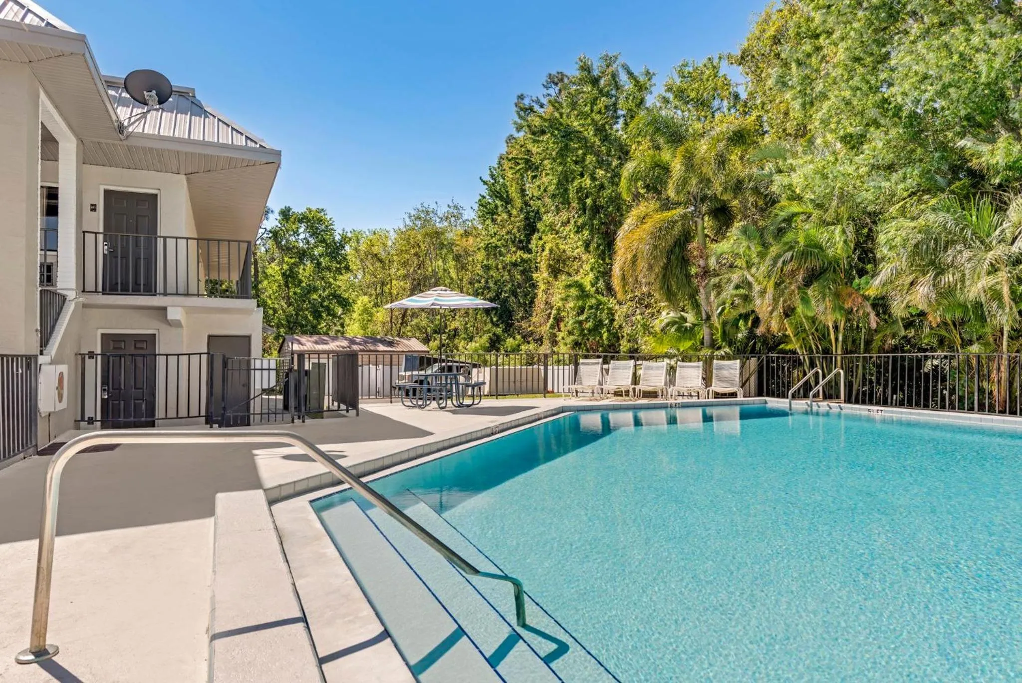 Swimming pool in Red Roof Inn Kissimmee, FL