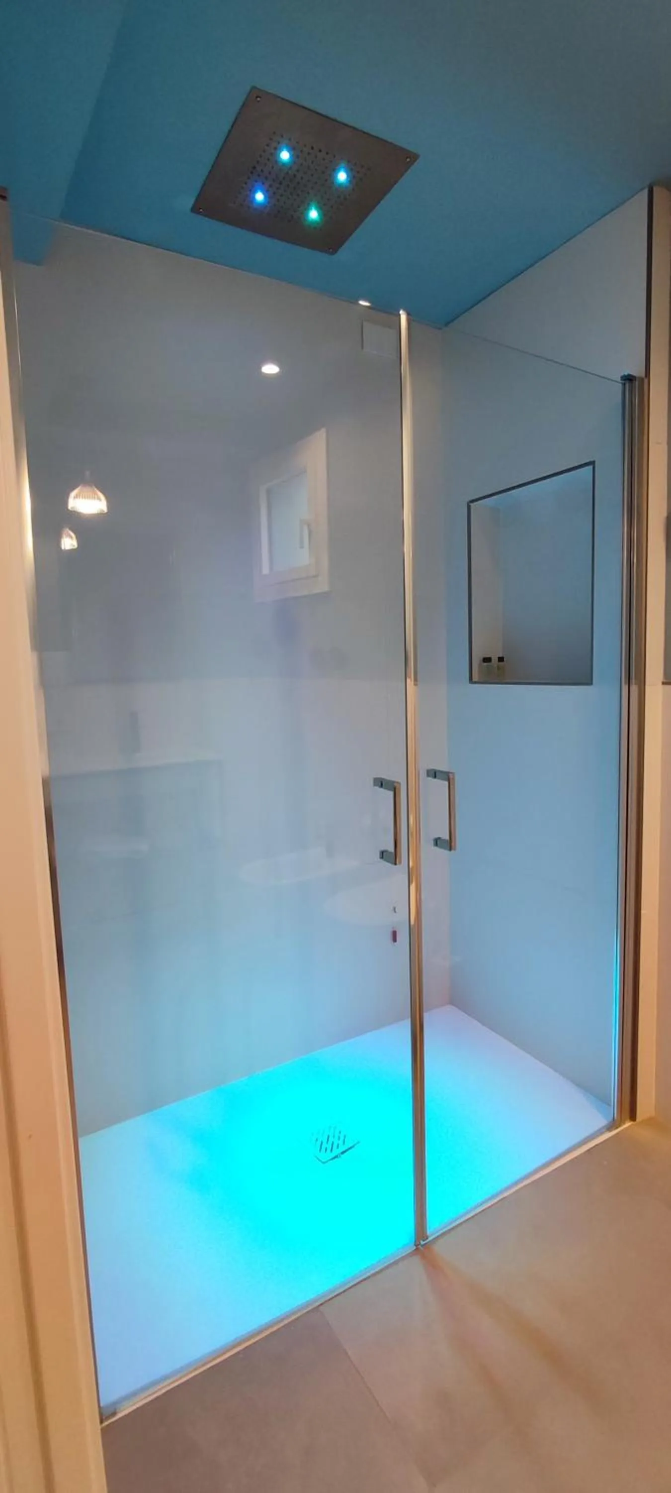 Shower in B&B Giro Di Boa