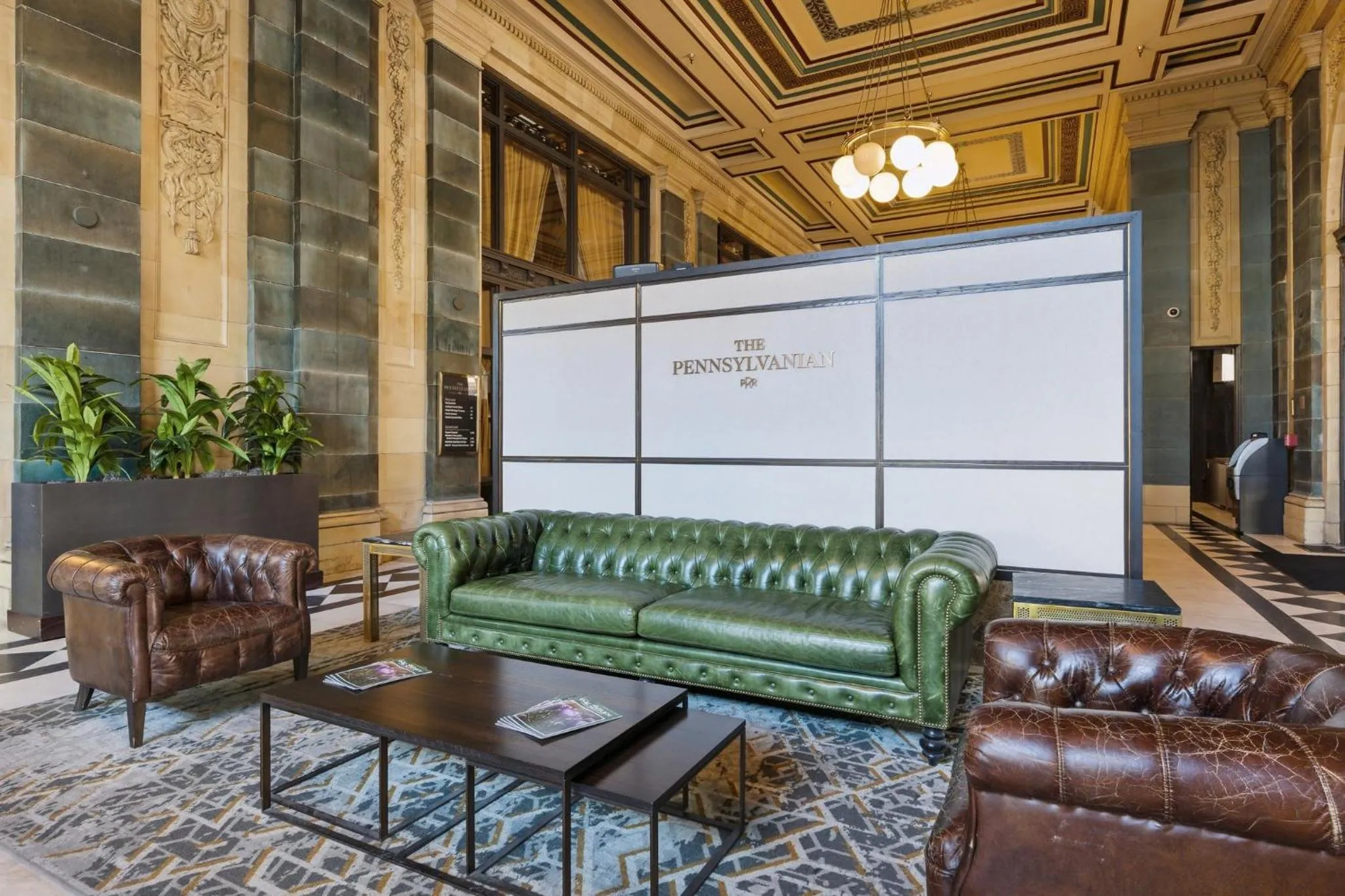 Lobby or reception in Placemakr Downtown Pittsburgh at The Pennsylvanian