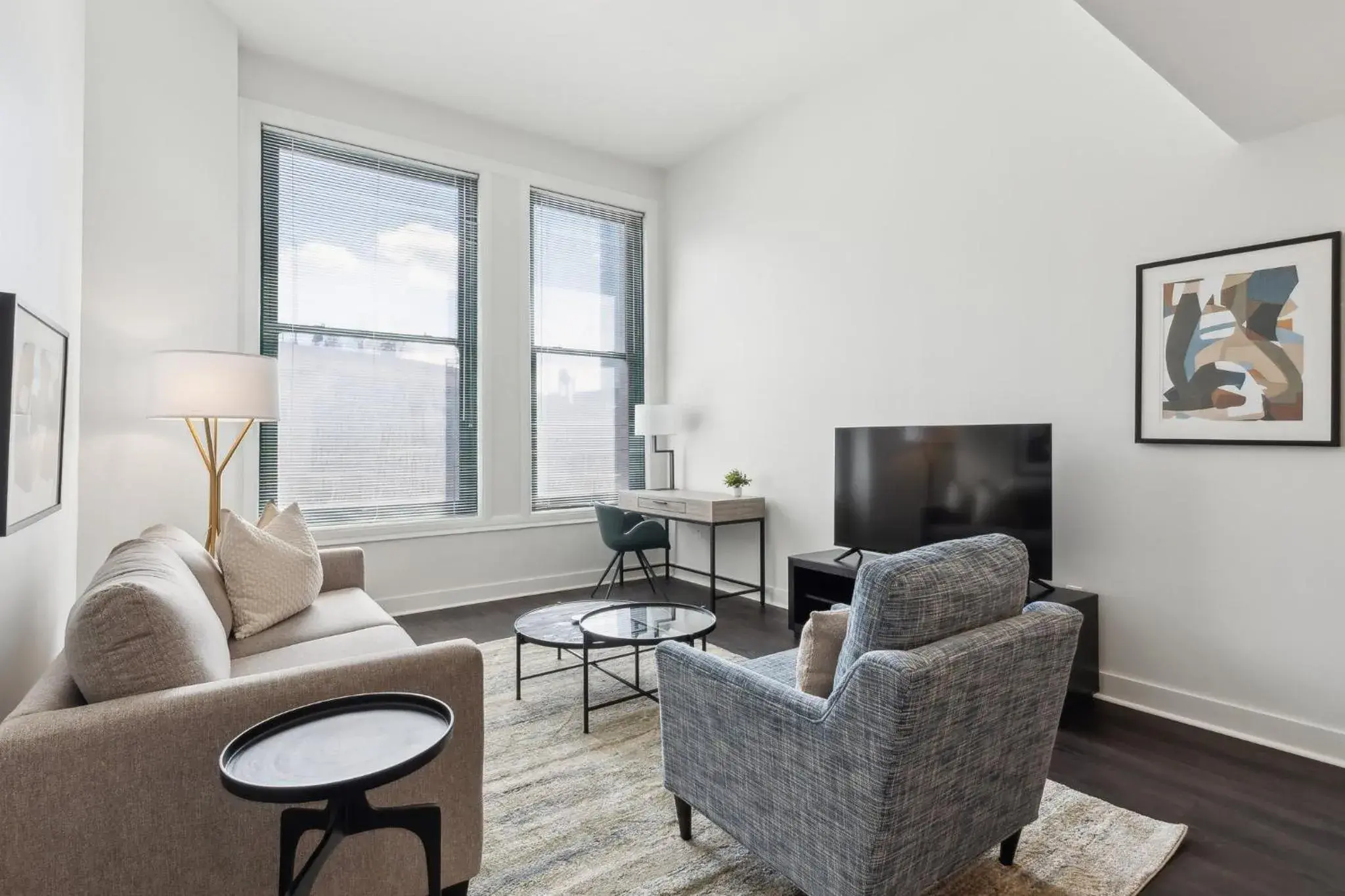 Living room in Placemakr Downtown Pittsburgh at The Pennsylvanian Living room in Placemakr Downtown Pittsburgh at The Pennsylvanian