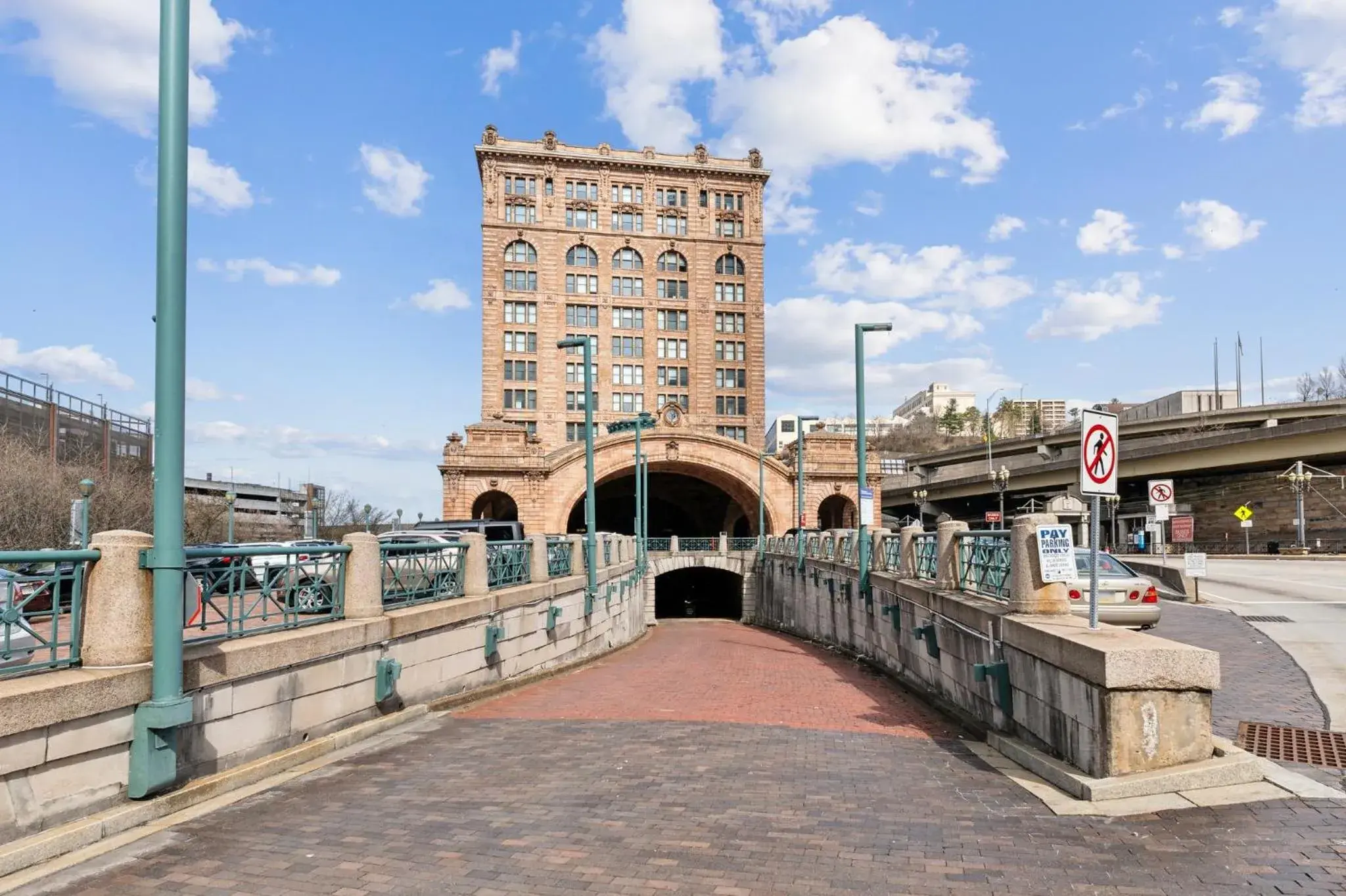 Property building in Placemakr Downtown Pittsburgh at The Pennsylvanian Property building in Placemakr Downtown Pittsburgh at The Pennsylvanian