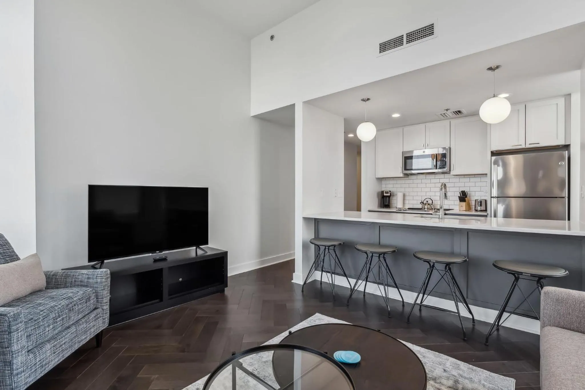 TV and multimedia in Placemakr Downtown Pittsburgh at The Pennsylvanian