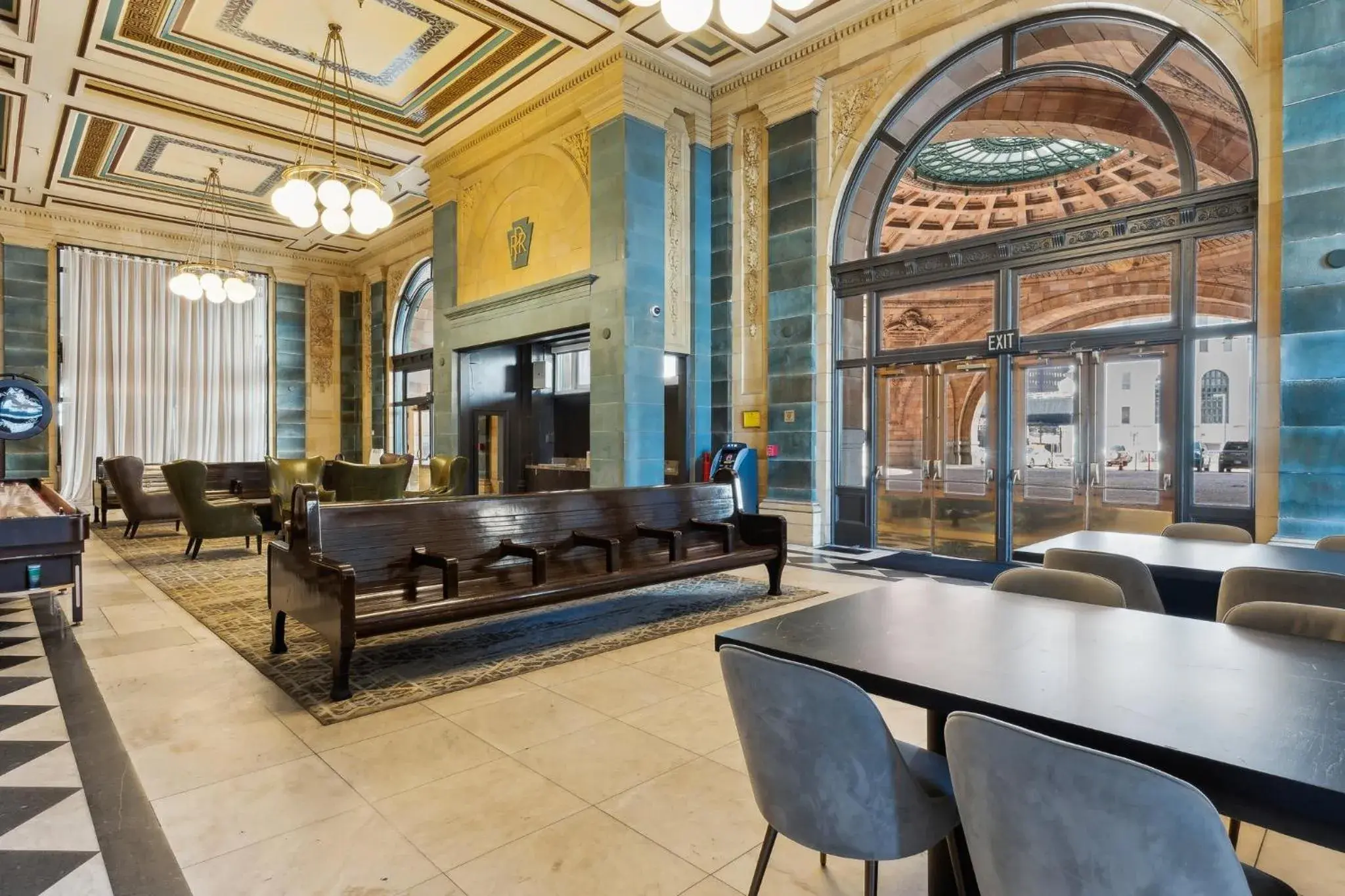 Lobby or reception in Placemakr Downtown Pittsburgh at The Pennsylvanian Lobby or reception in Placemakr Downtown Pittsburgh at The Pennsylvanian
