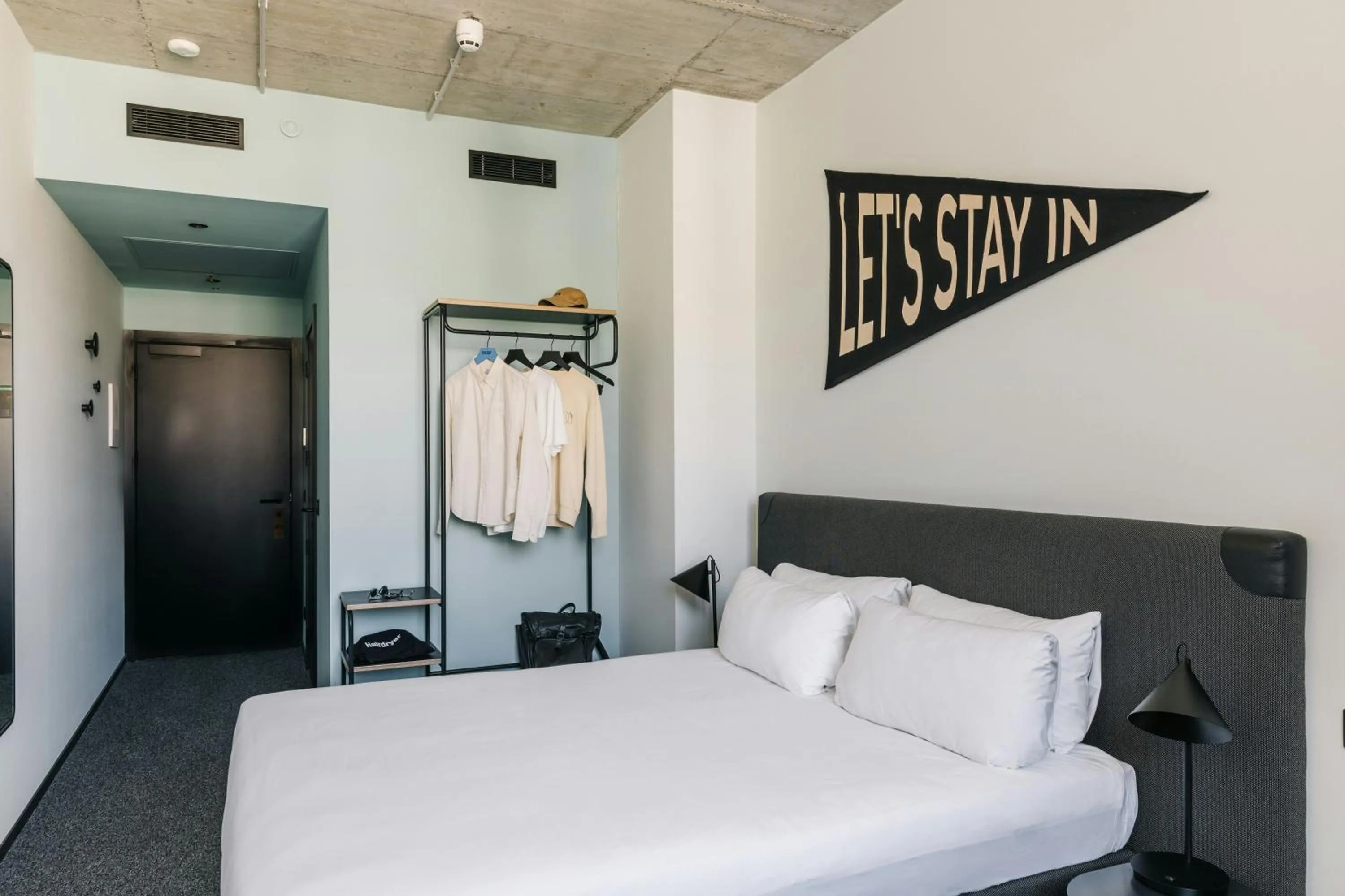 Photo of the whole room, Bed in The Social Hub San Sebastian Extended Stay