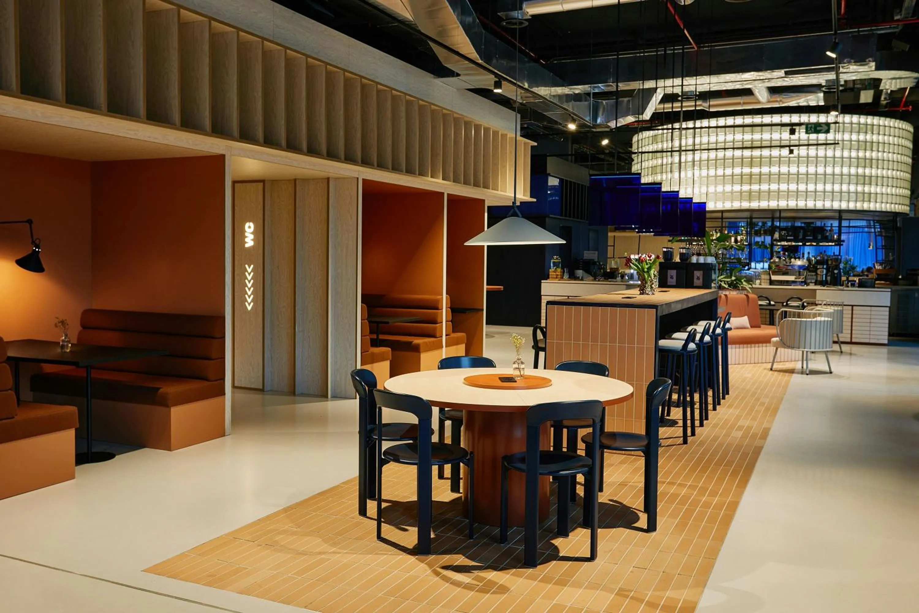 Restaurant/places to eat in The Social Hub San Sebastian Extended Stay