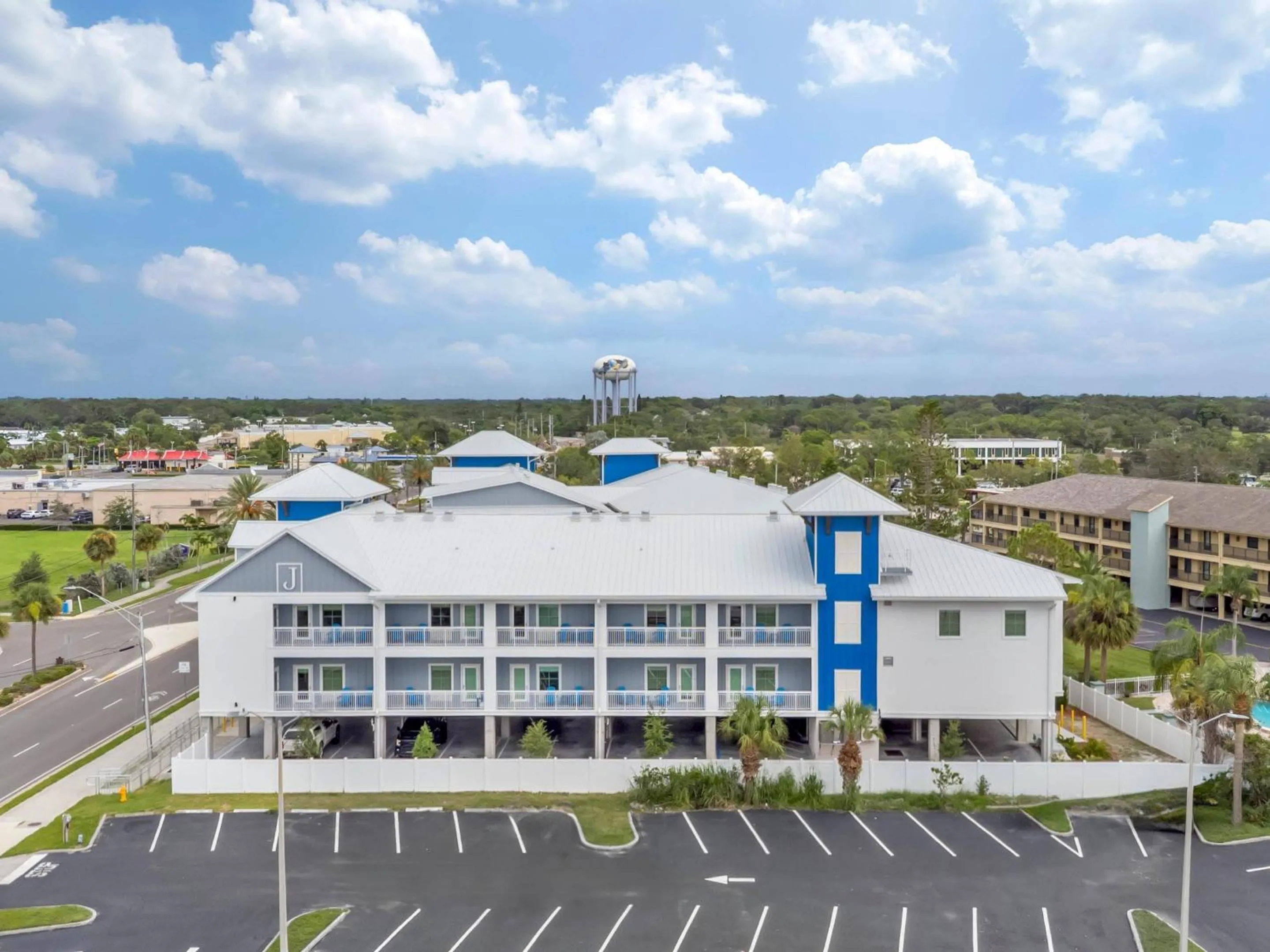 Property building in The J Hotel Dunedin Clearwater, an Ascend Collection Hotel