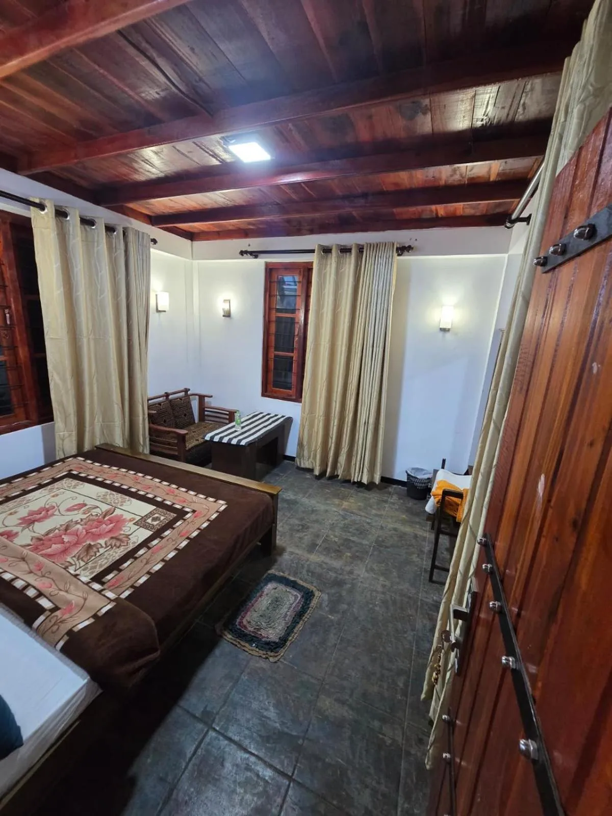 Bedroom, Bed in Rock View Rest Hatton