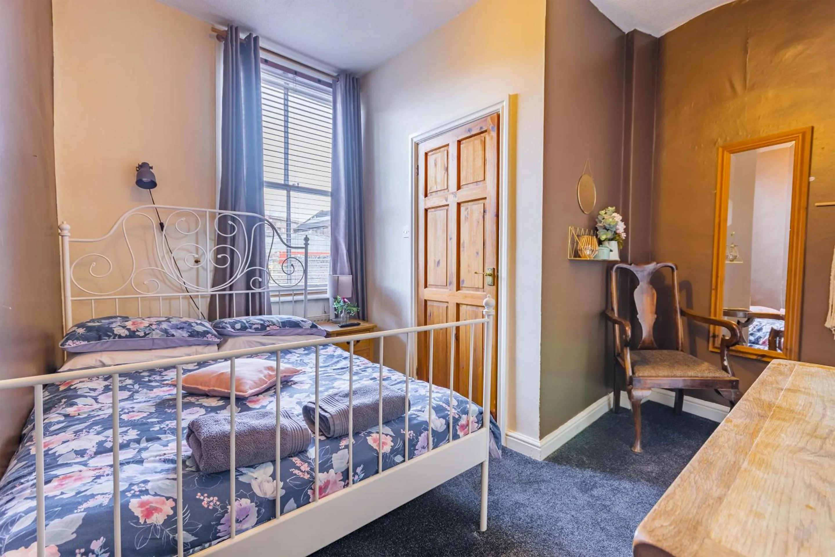 Bedroom, Bed in The Watergate Inn