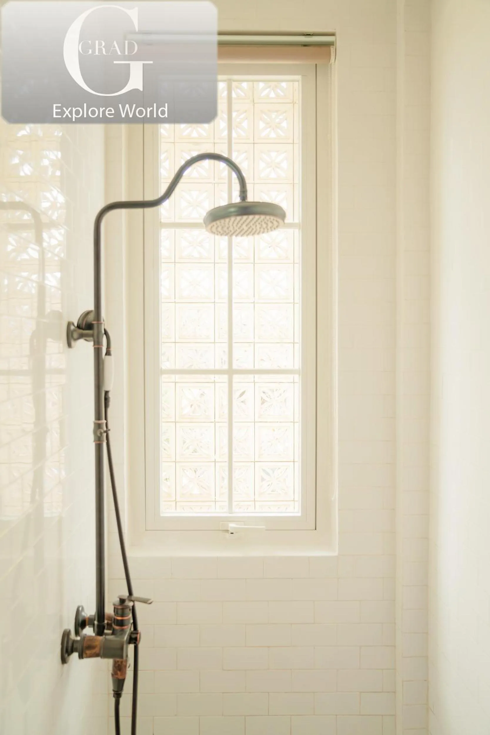 Bathroom in Hoang Yen Villa & Coffee