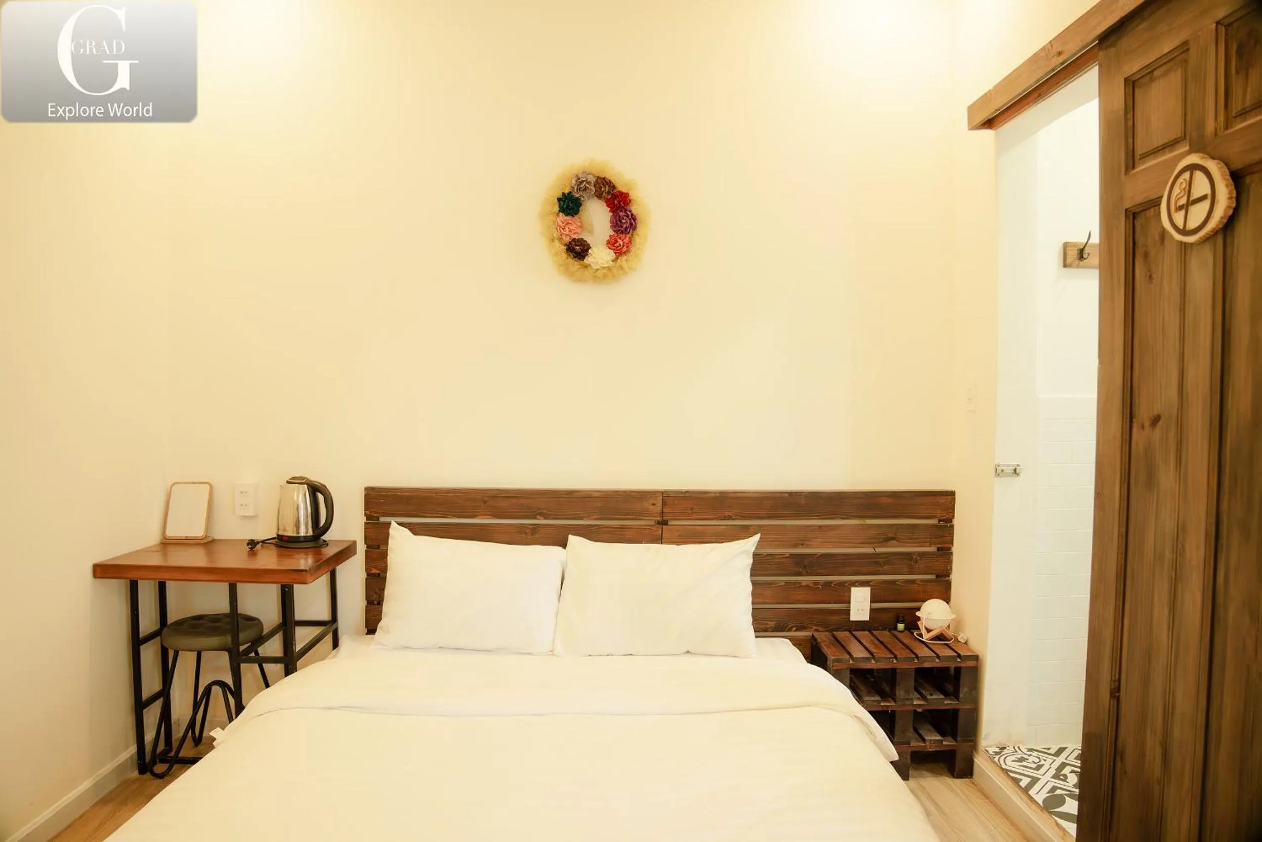Bed in Hoang Yen Villa & Coffee