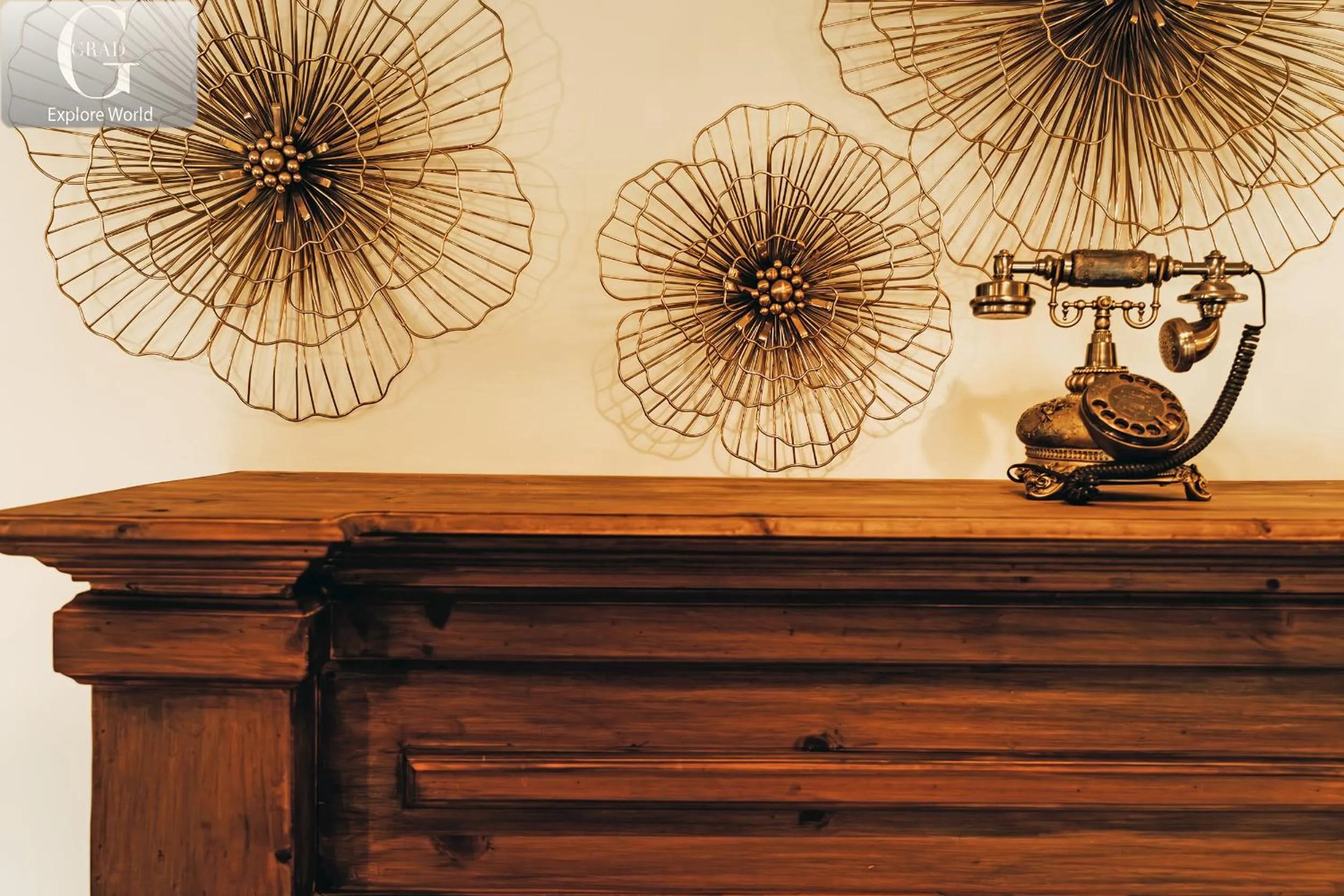 Decorative detail in Hoang Yen Villa & Coffee