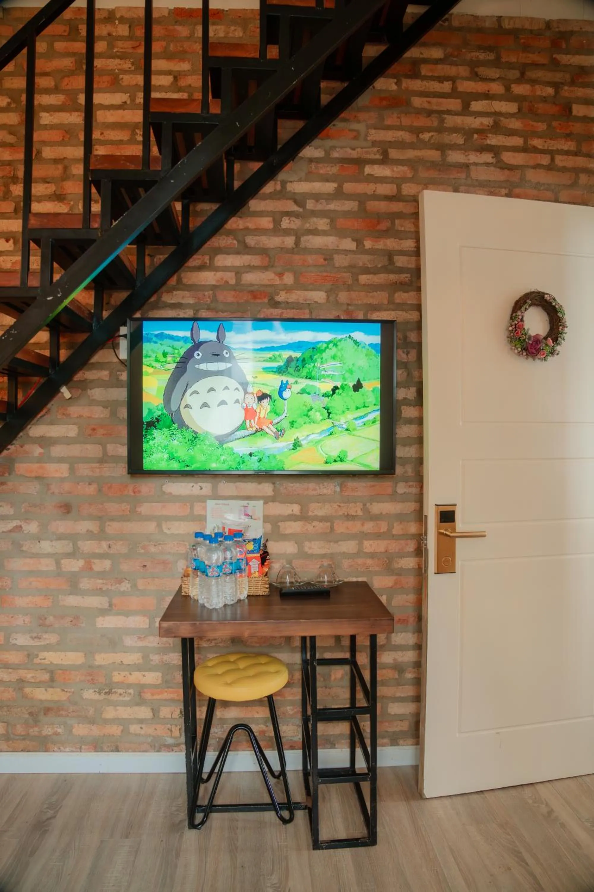 TV and multimedia in Hoang Yen Villa & Coffee