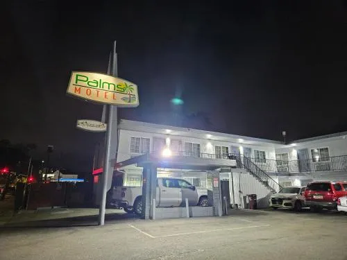 Palms motel