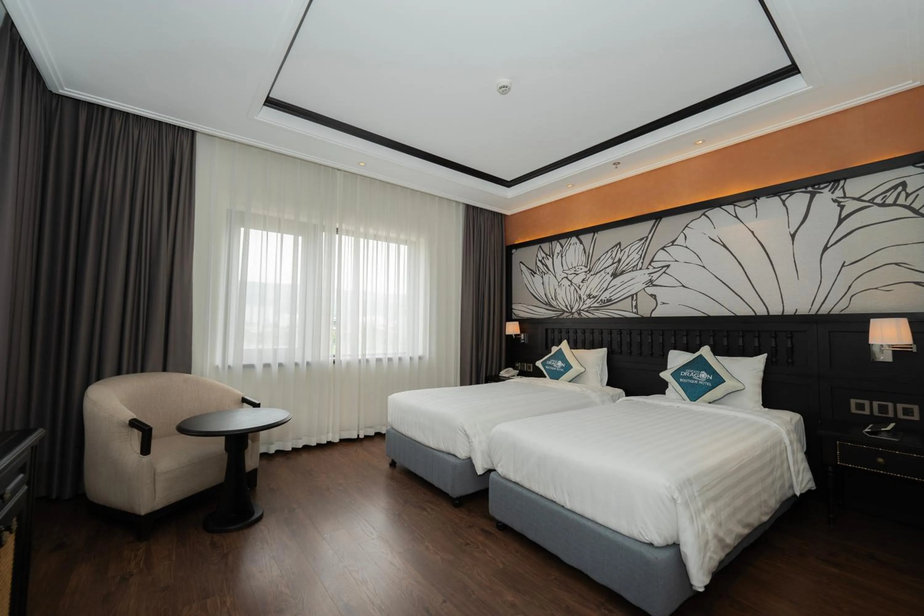 Bed in Green Dragon Boutique Hotel