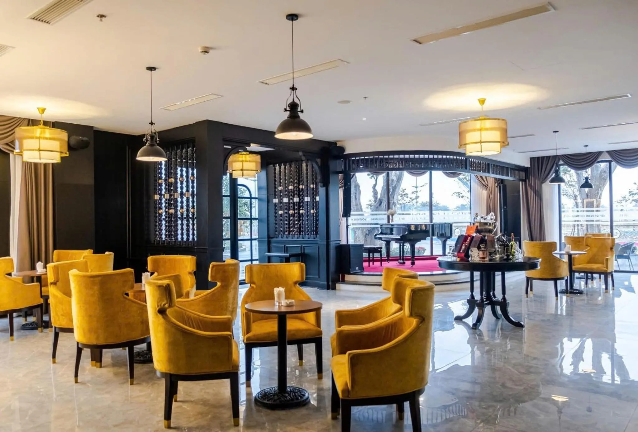 Restaurant/places to eat in Green Dragon Boutique Hotel