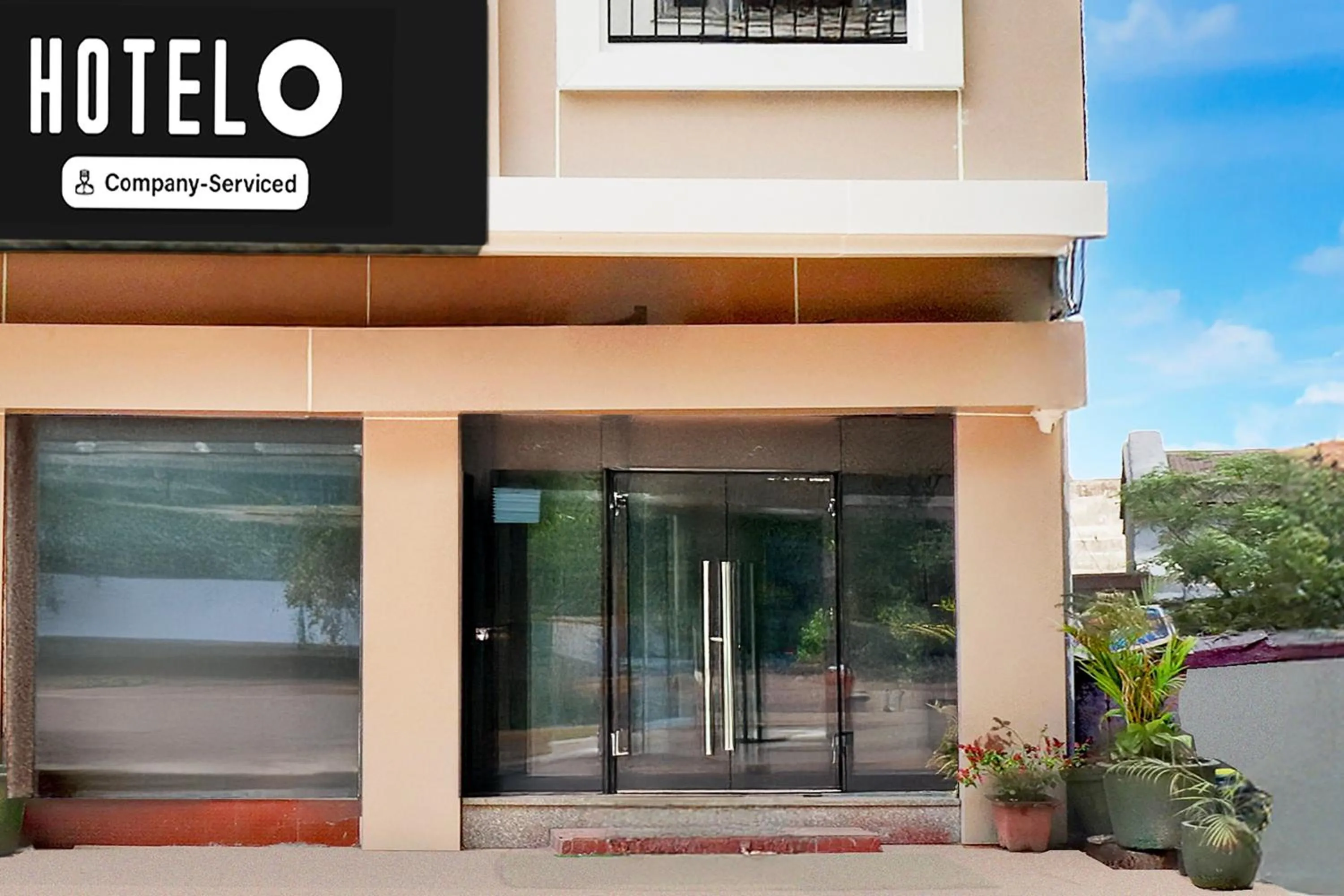 Facade/entrance in Hotel O Tehsil Chowk Doon Hospital Formerly Hotel Comfort