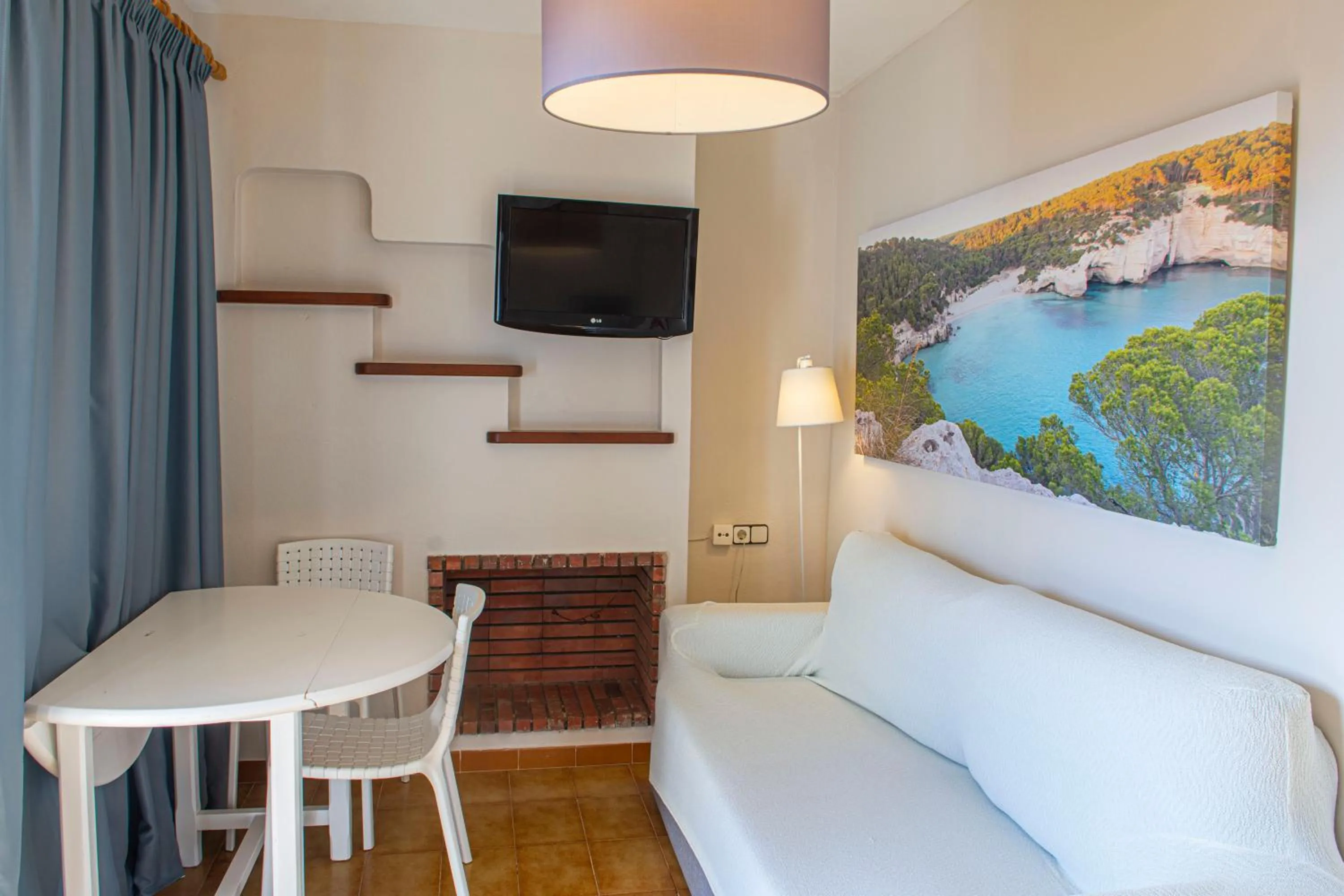 TV and multimedia in Siesta Mar Apartamentos