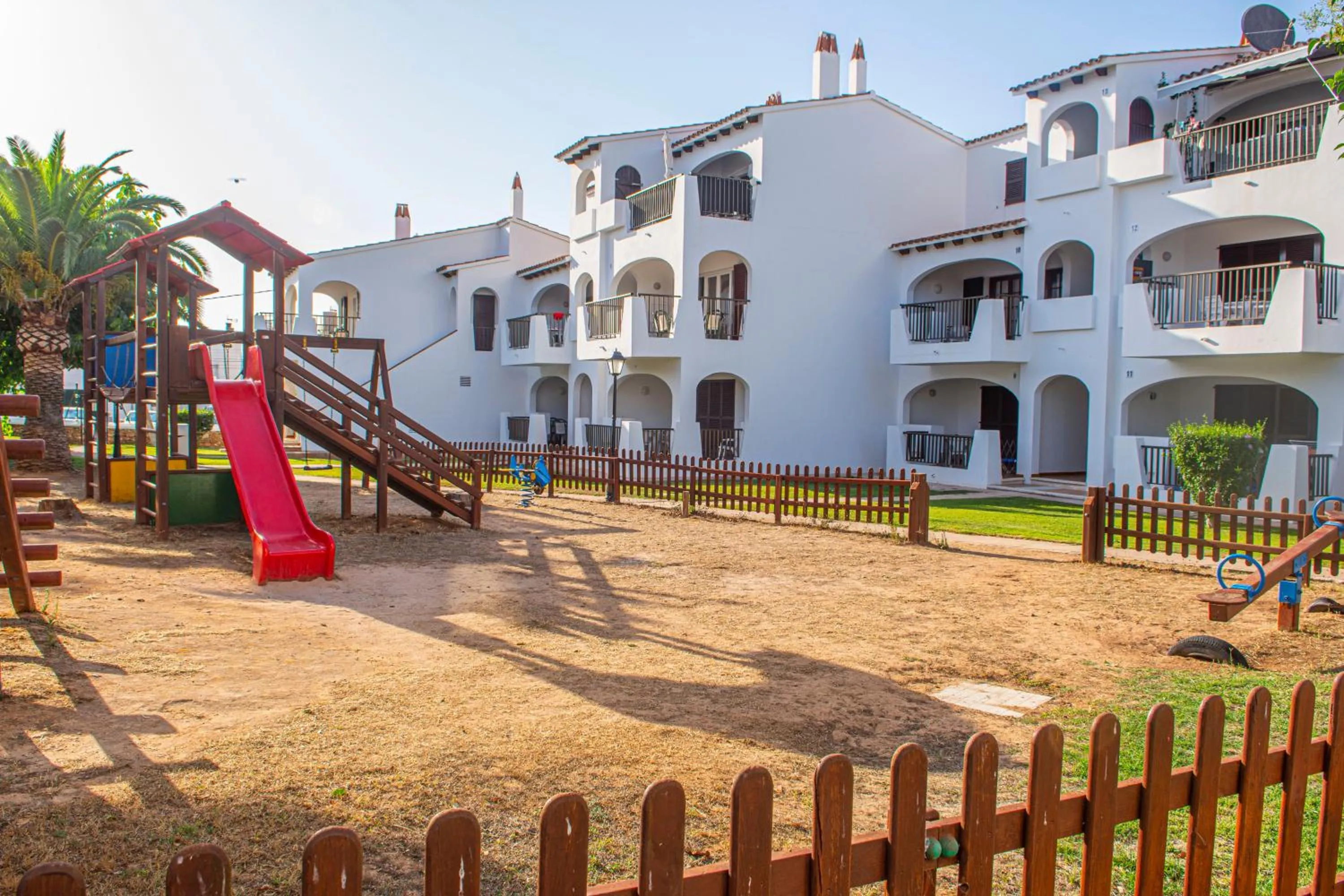 Children play ground in Siesta Mar Apartamentos