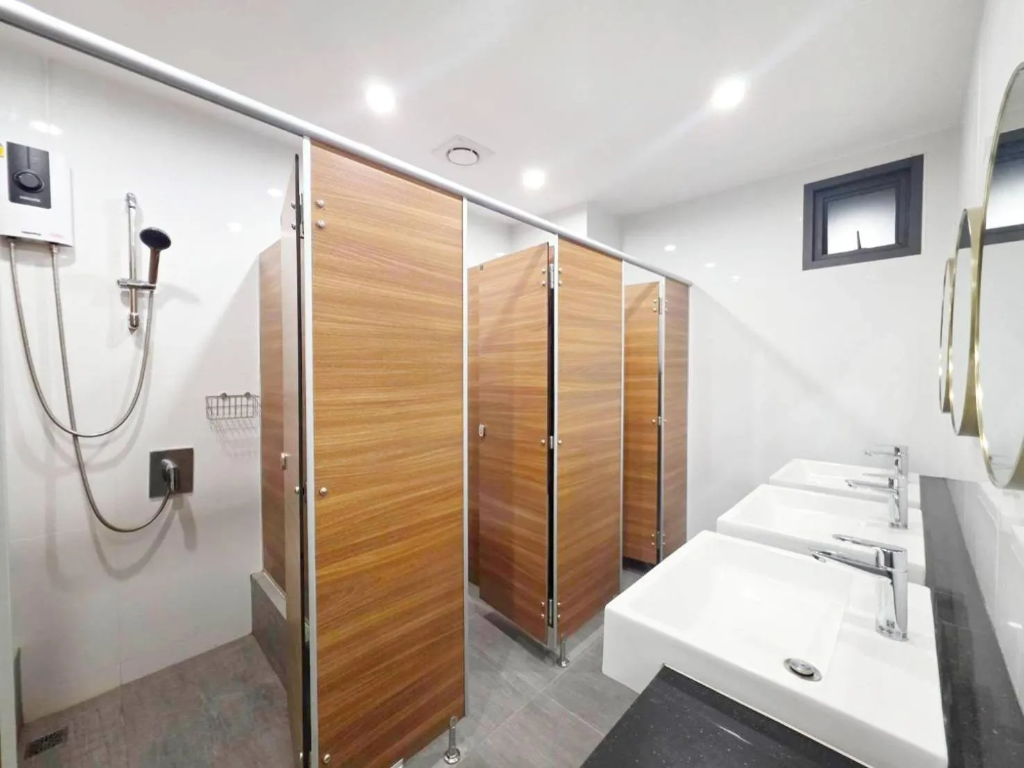 Bathroom in Vintana Siam Bangkok Hotel