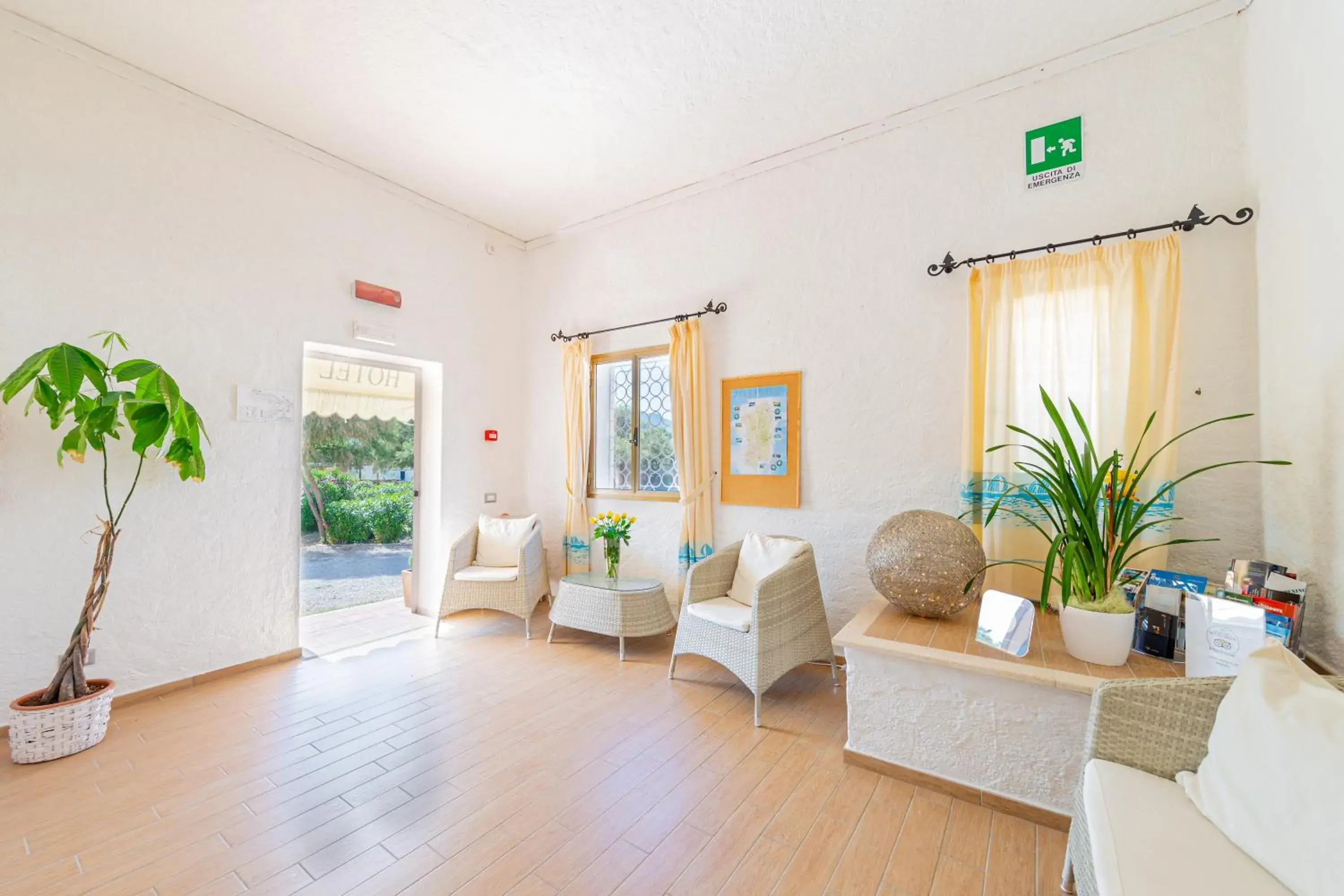 Lobby or reception in Hotel Mare Blue Lobby or reception in Hotel Mare Blue