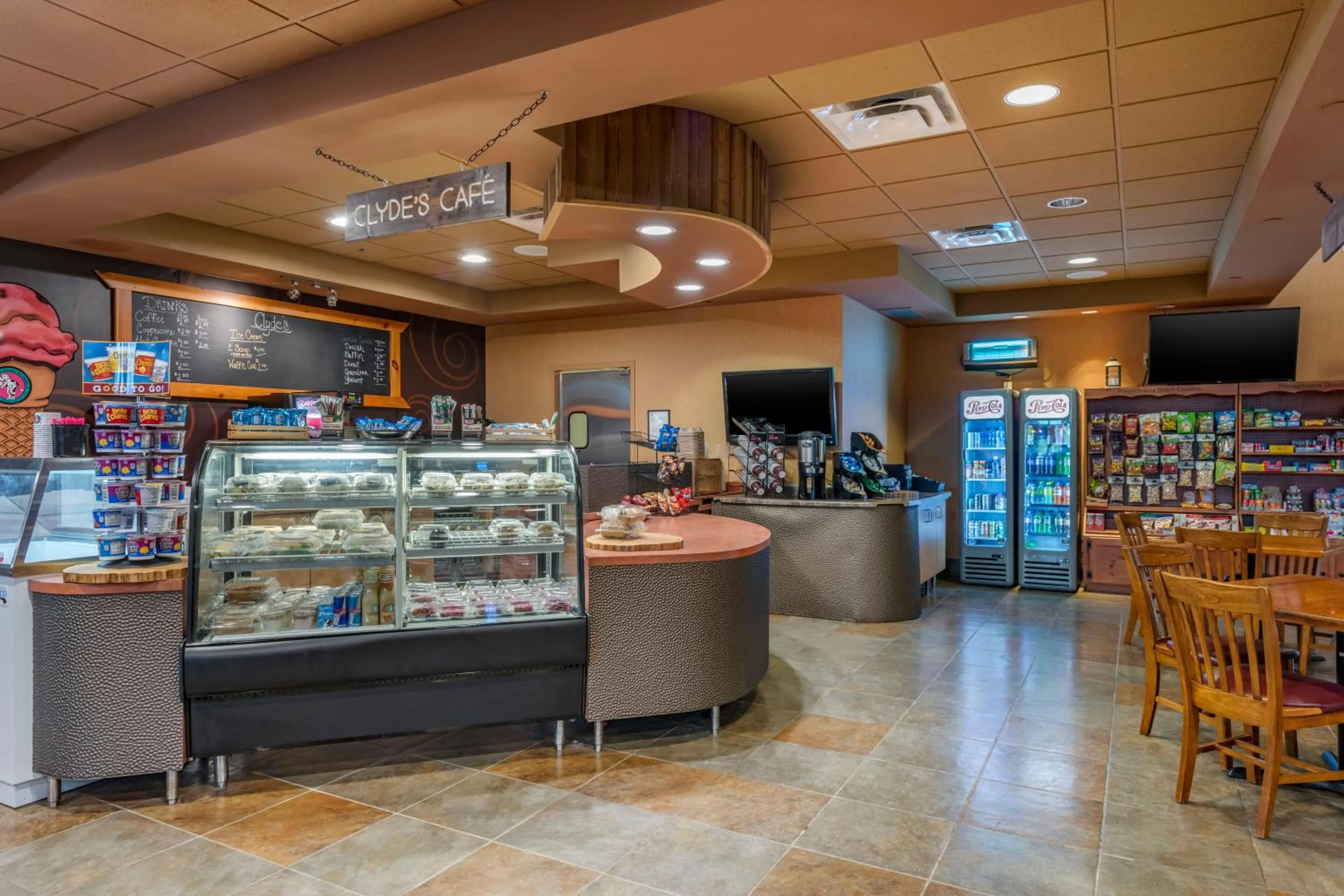 Restaurant/places to eat in Three Bears Resort Waterpark Near Tomah Ascend Collection