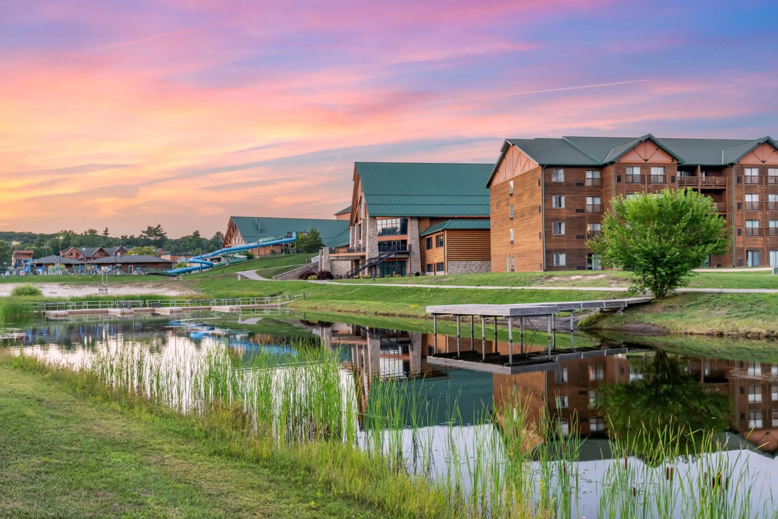 Garden in Three Bears Resort Waterpark Near Tomah Ascend Collection