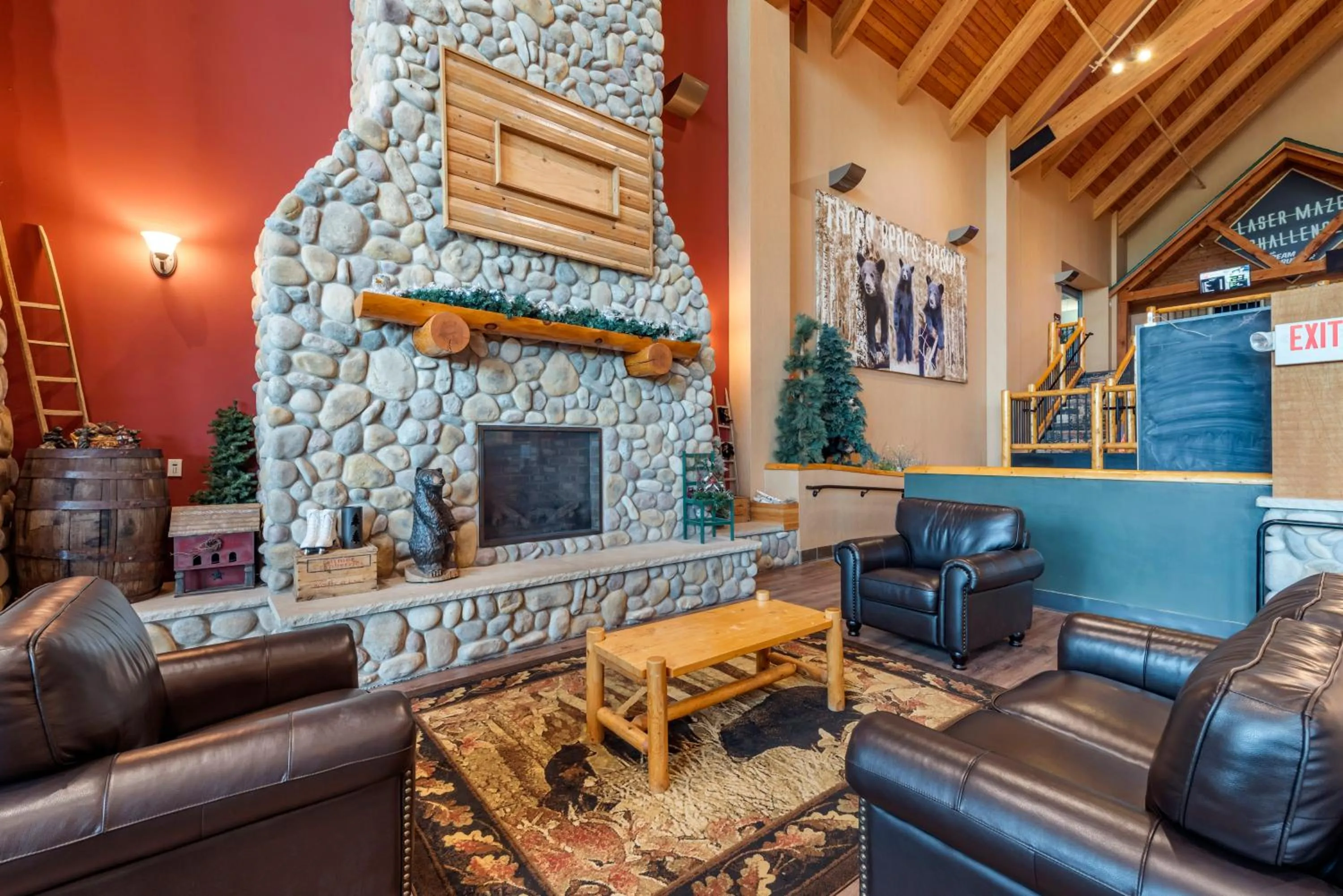 Living room in Three Bears Resort Waterpark Near Tomah Ascend Collection