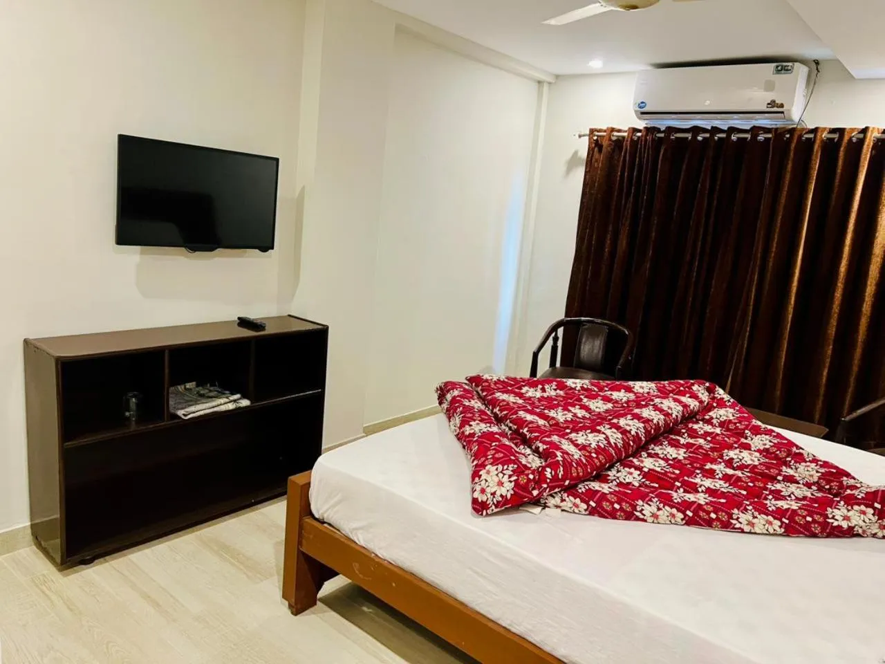 Bed in Citymax Hotel