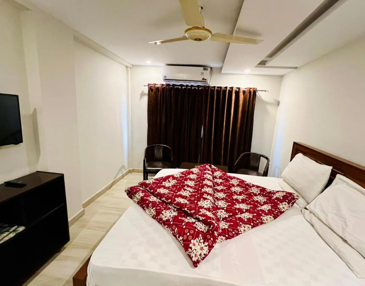 Bed in Citymax Hotel