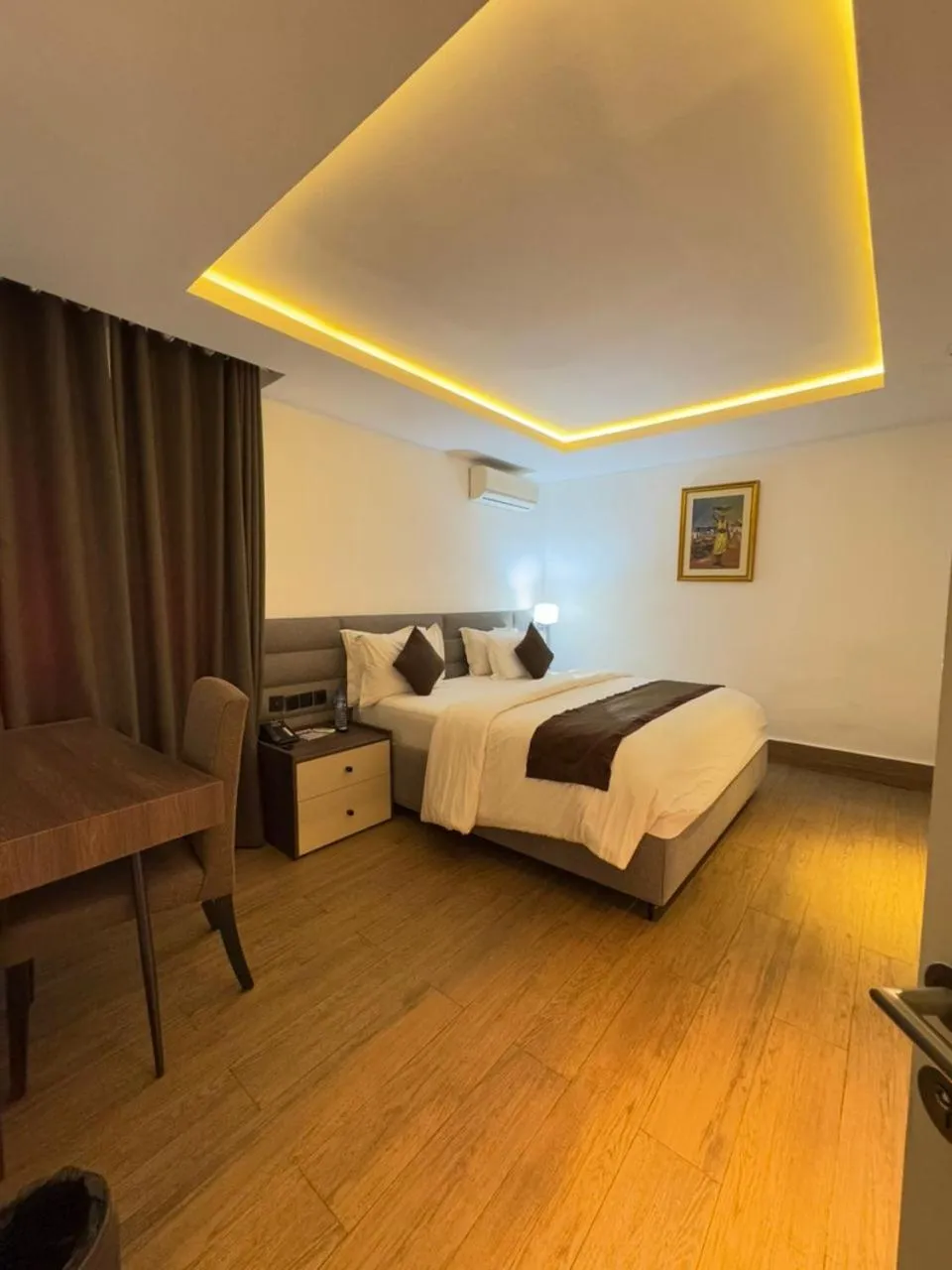 Bed in Bolton White Residence