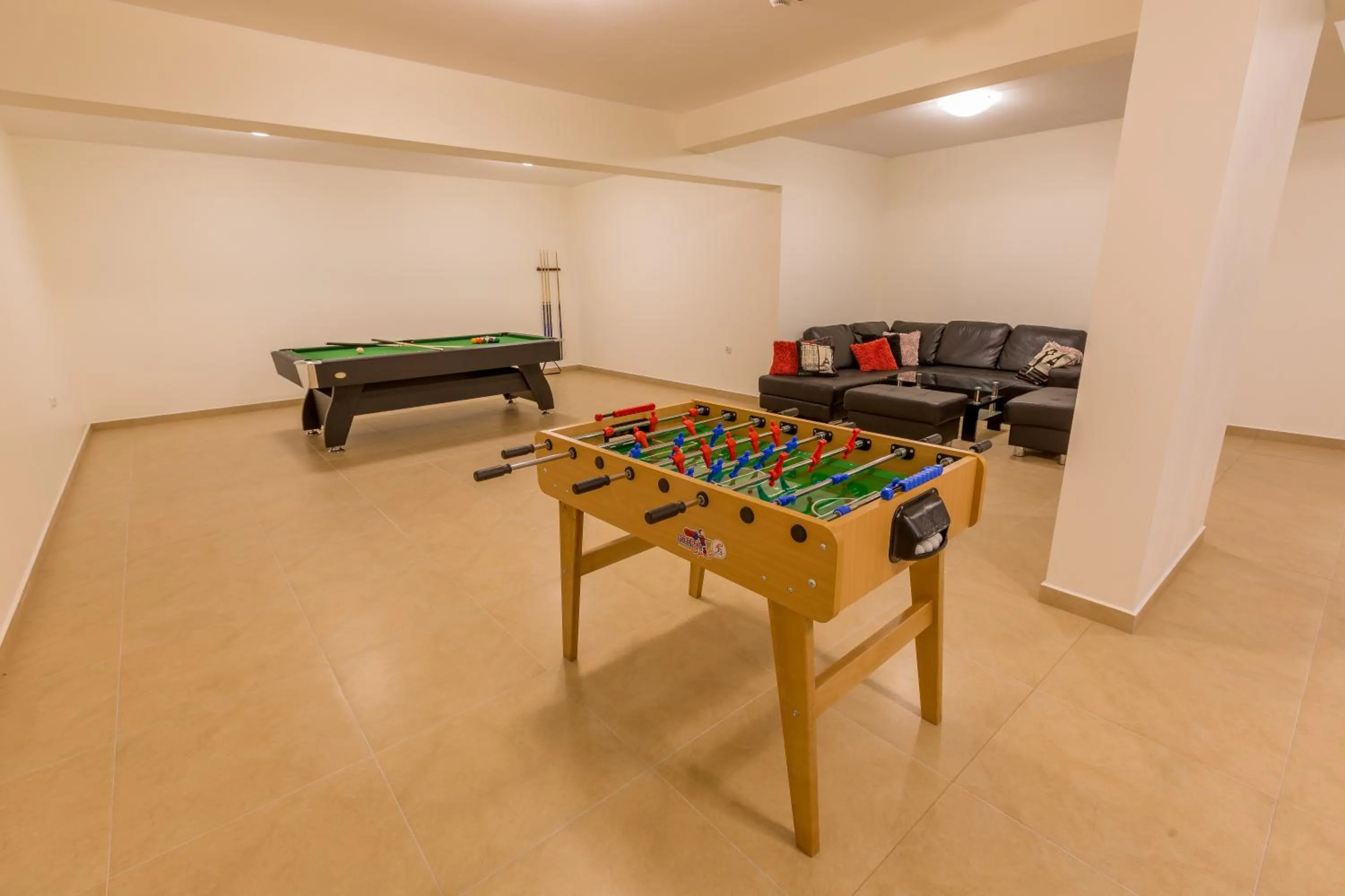 Billiard in Willa Skałka