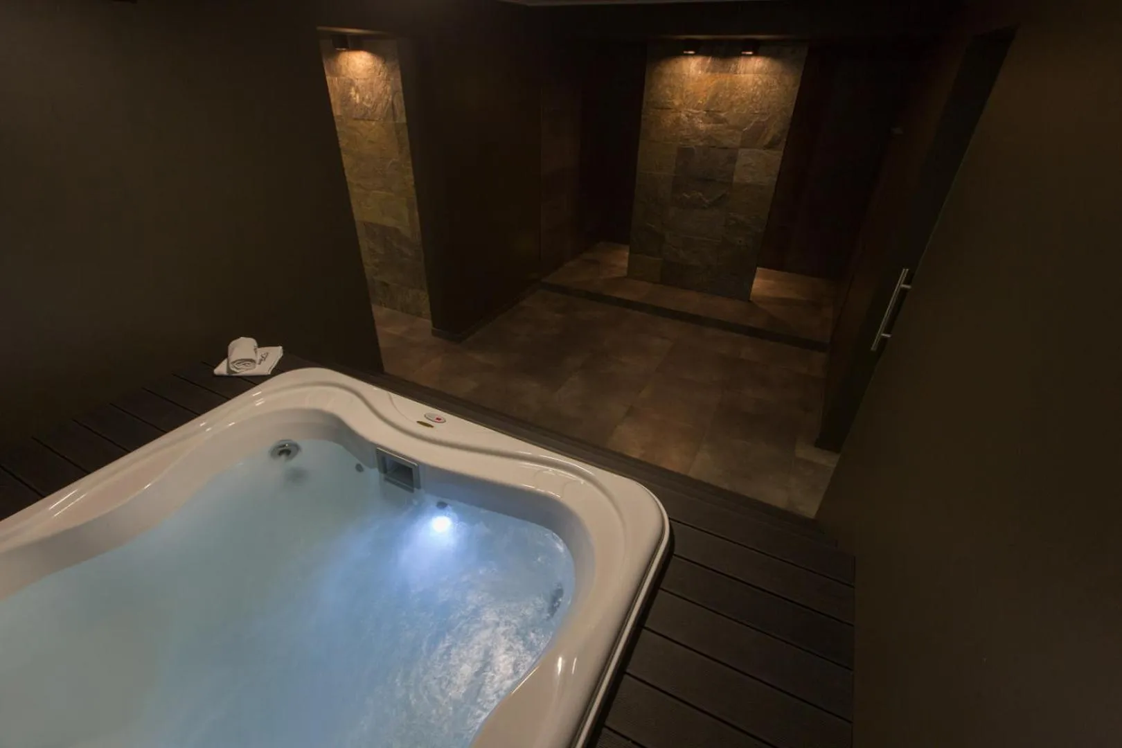 Hot Tub in Willa Skałka