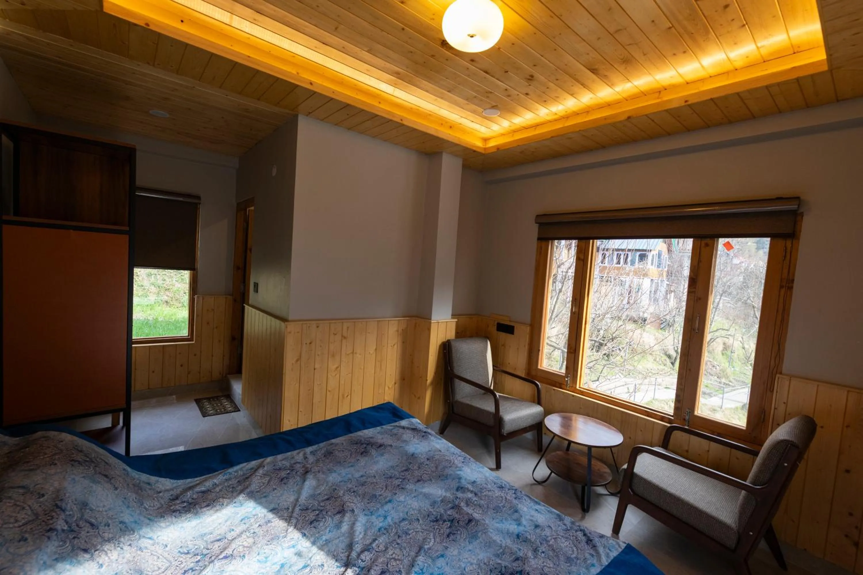 Bed in Eden Stay & Cafe