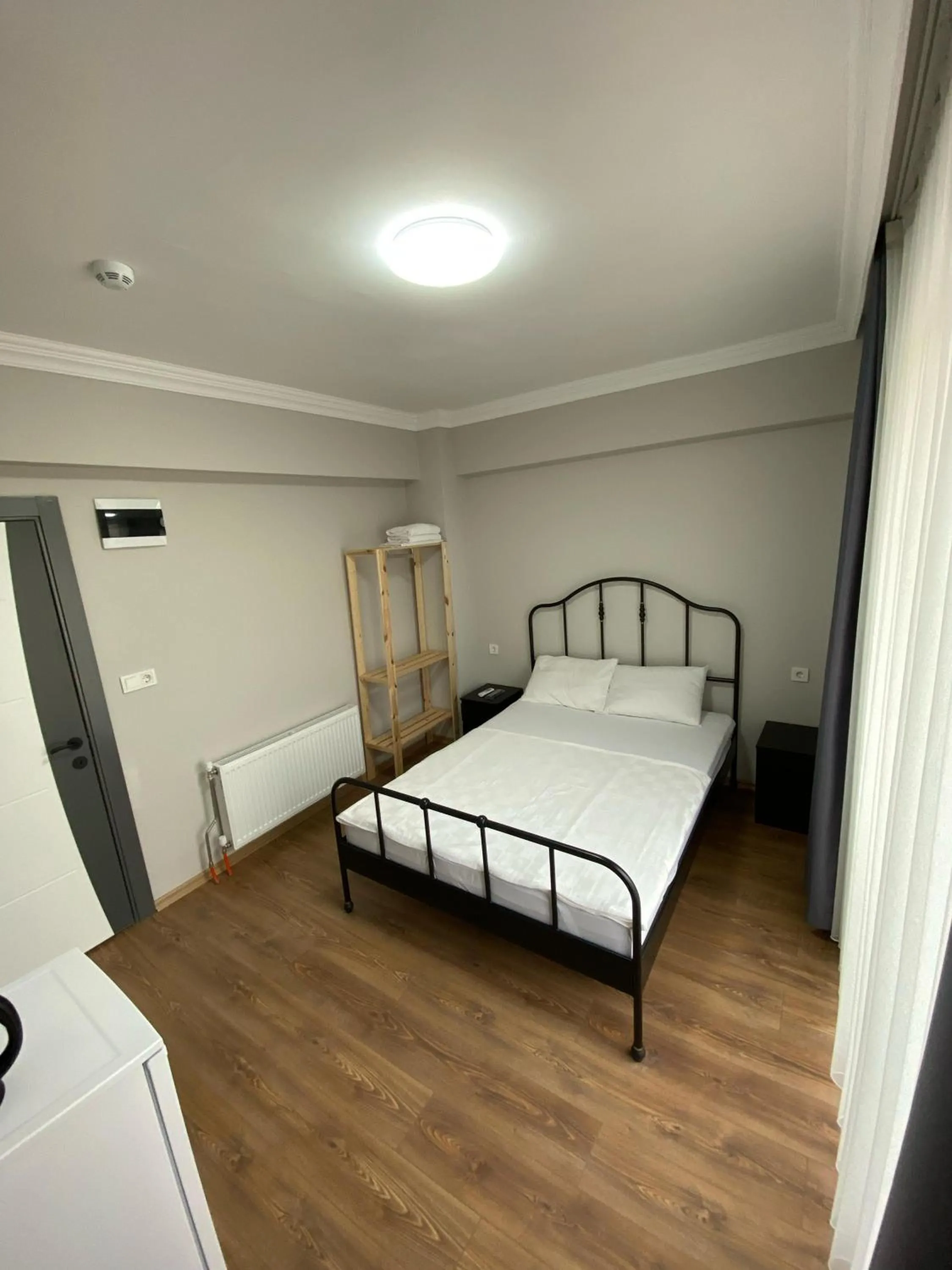 Photo of the whole room, Bed in ROSe OTEL