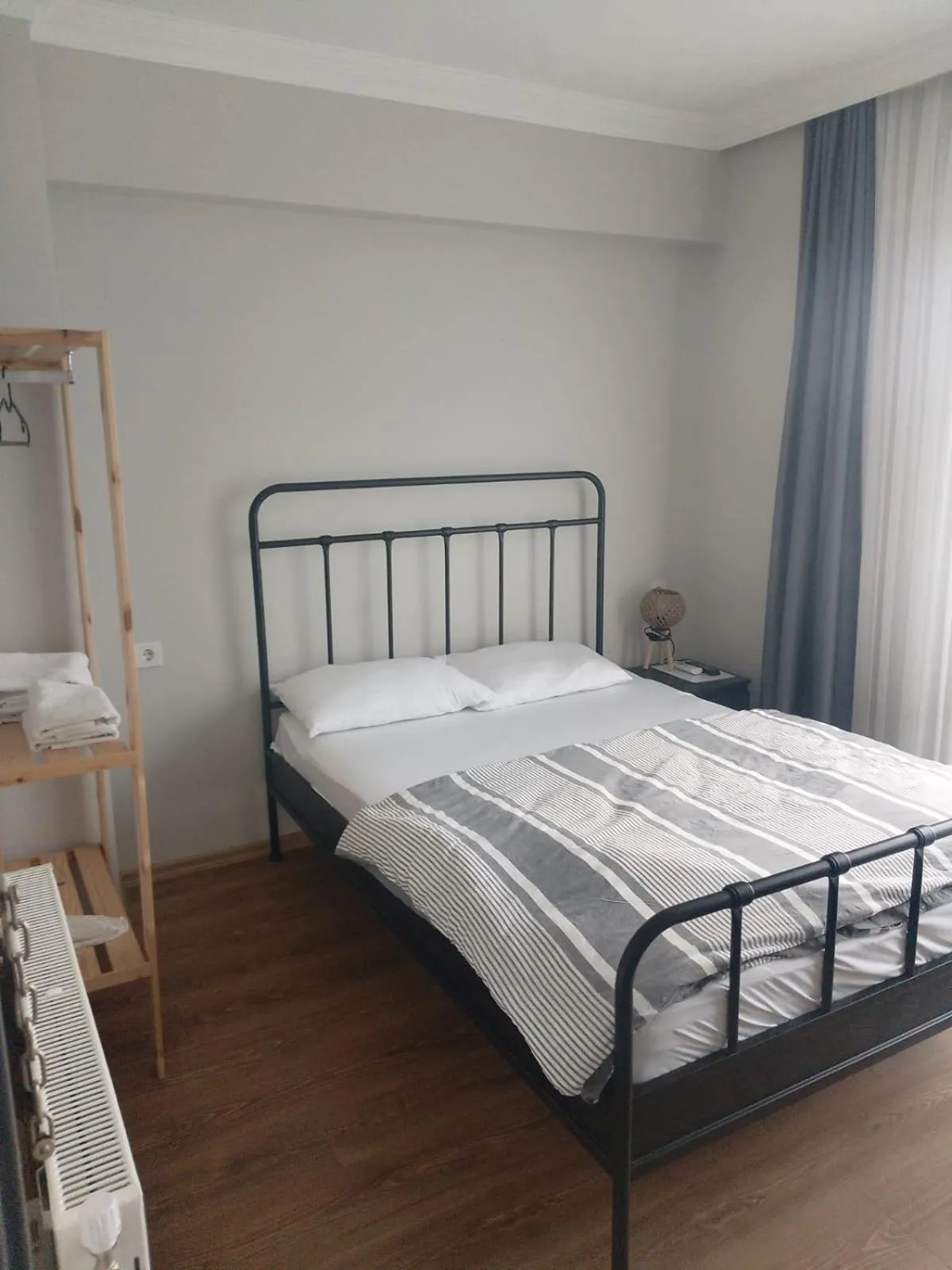 Photo of the whole room, Bed in ROSe OTEL