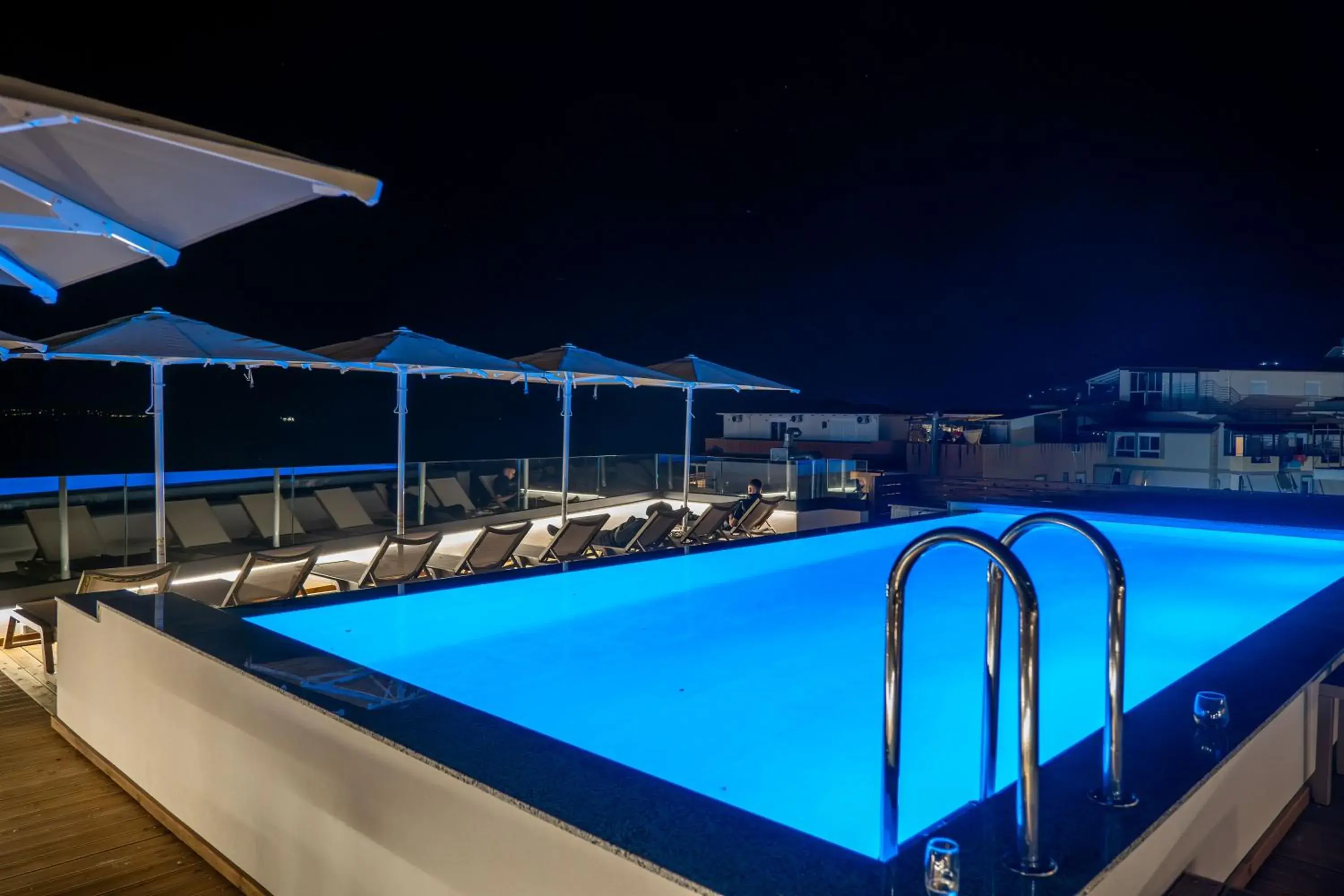 Swimming pool in Jako Premium Hotel Swimming pool in Jako Premium Hotel