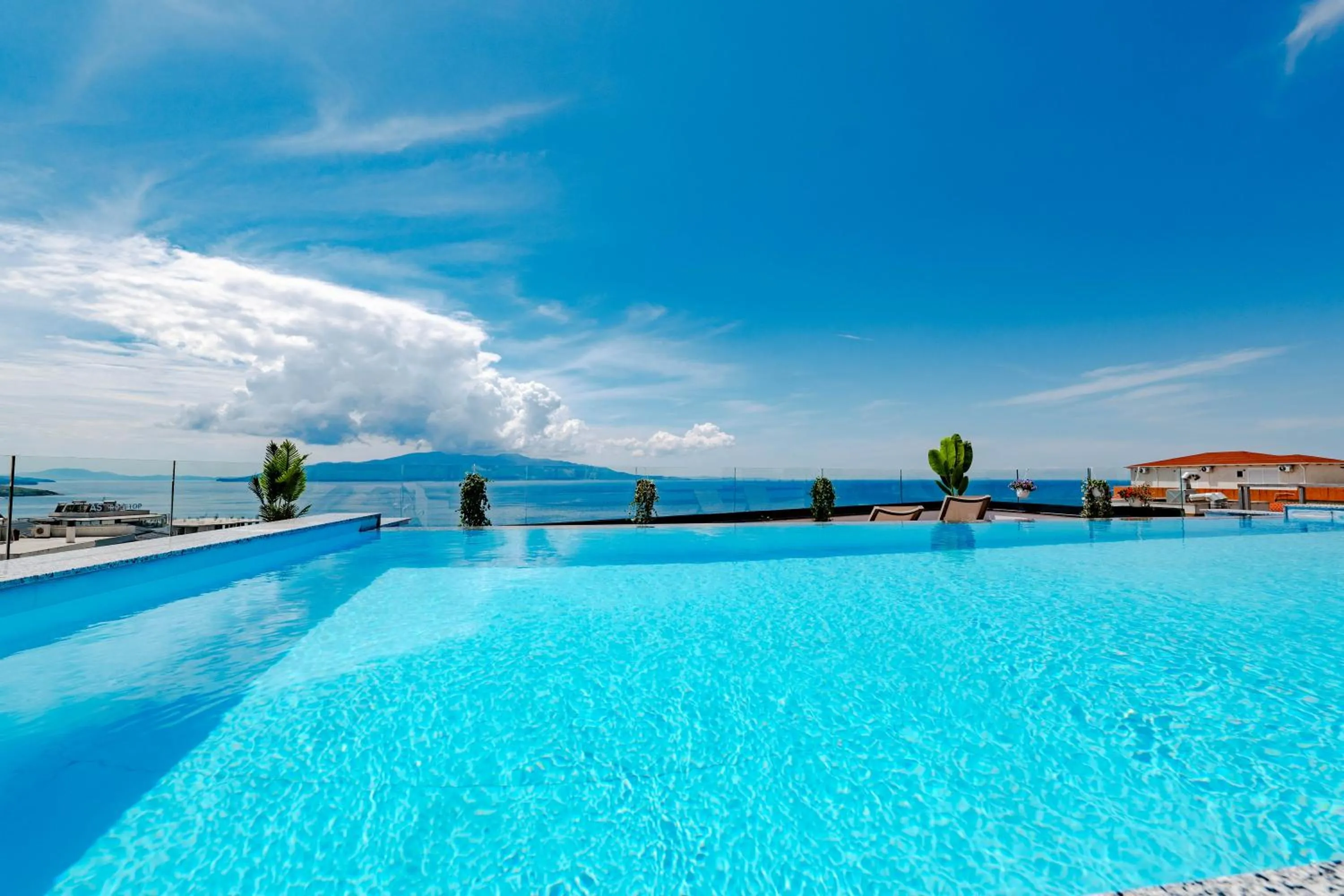 Pool view in Jako Premium Hotel