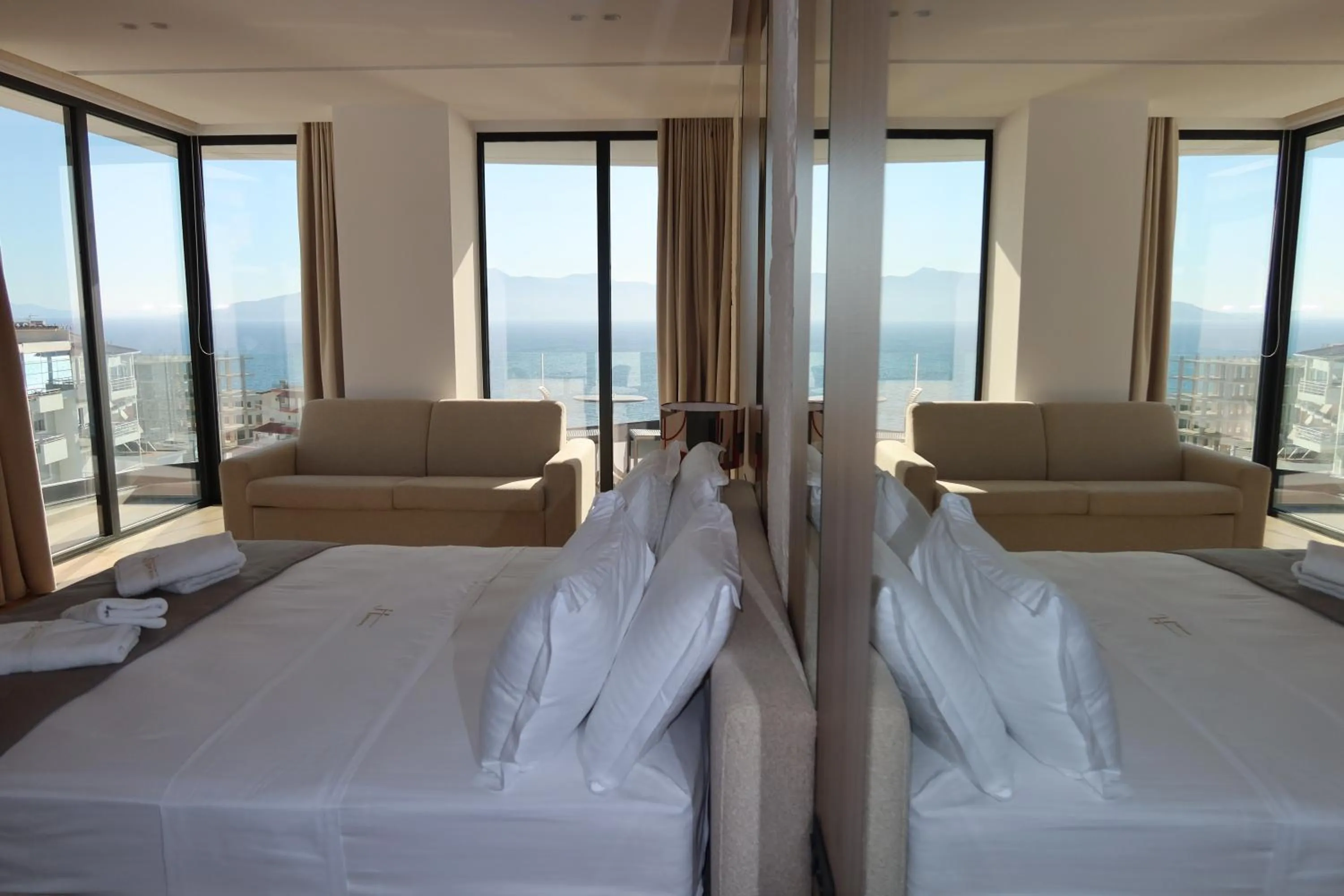 Bed in Jako Premium Hotel