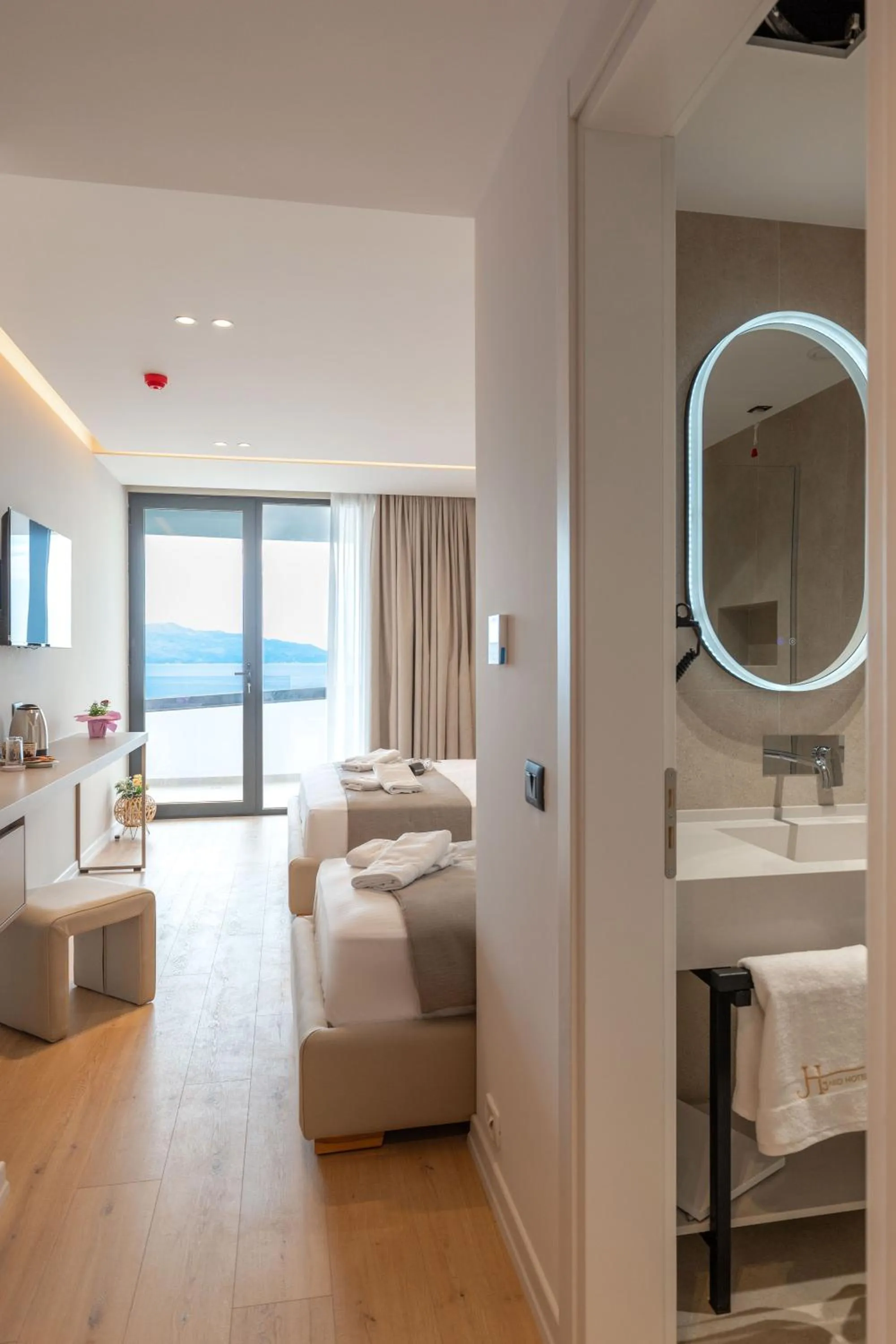 Photo of the whole room, Bed in Jako Premium Hotel