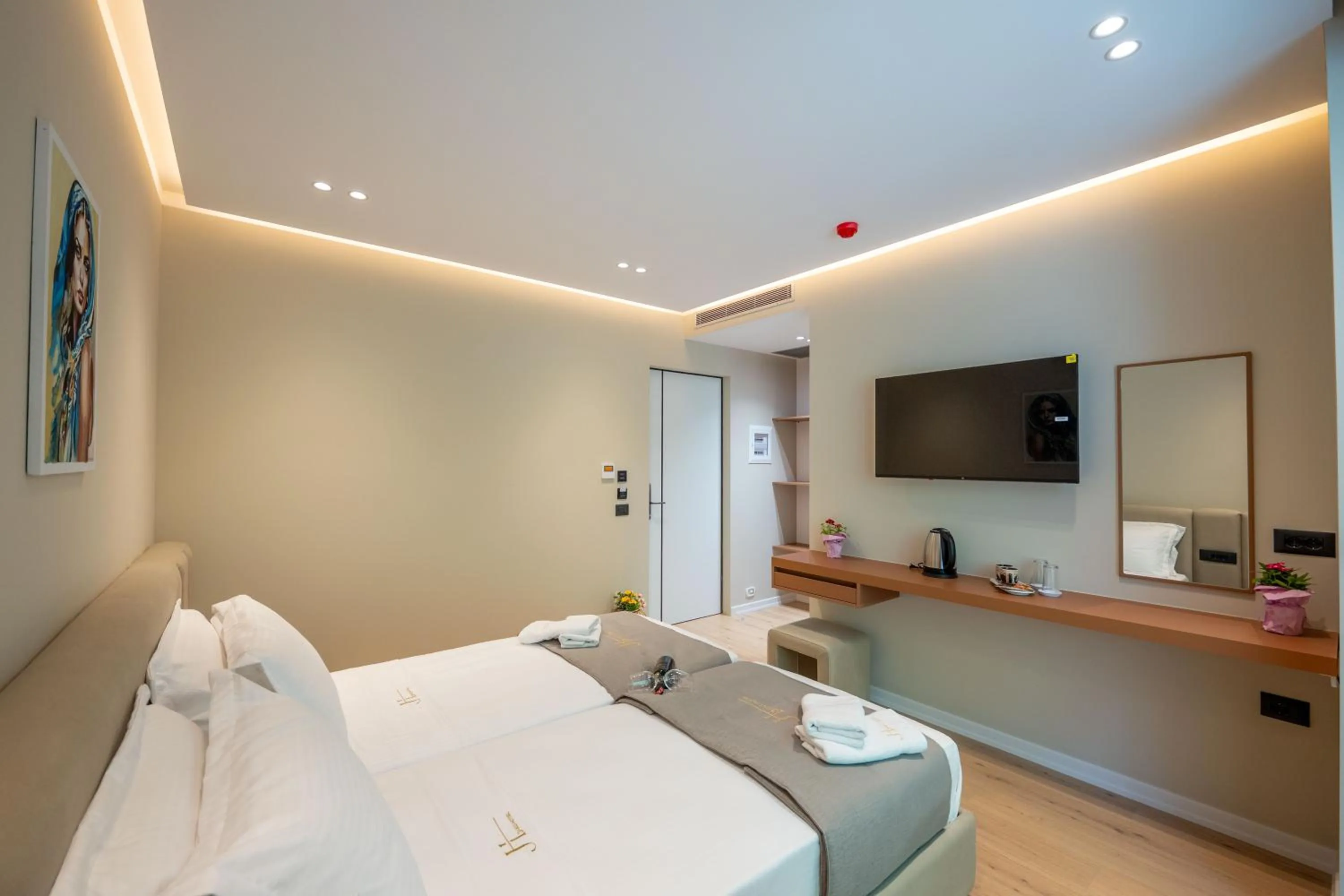 TV and multimedia, Bed in Jako Premium Hotel