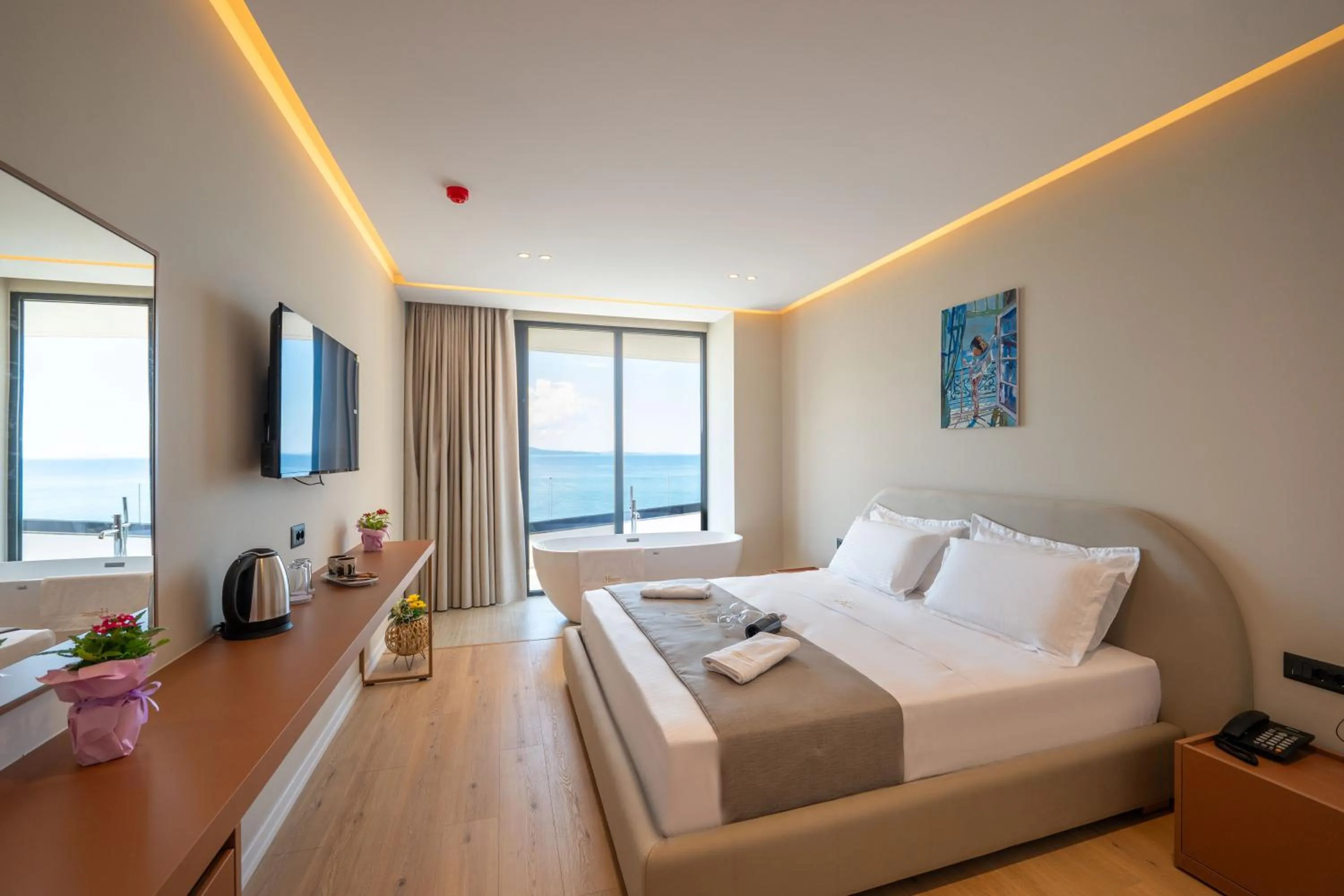 TV and multimedia, Bed in Jako Premium Hotel