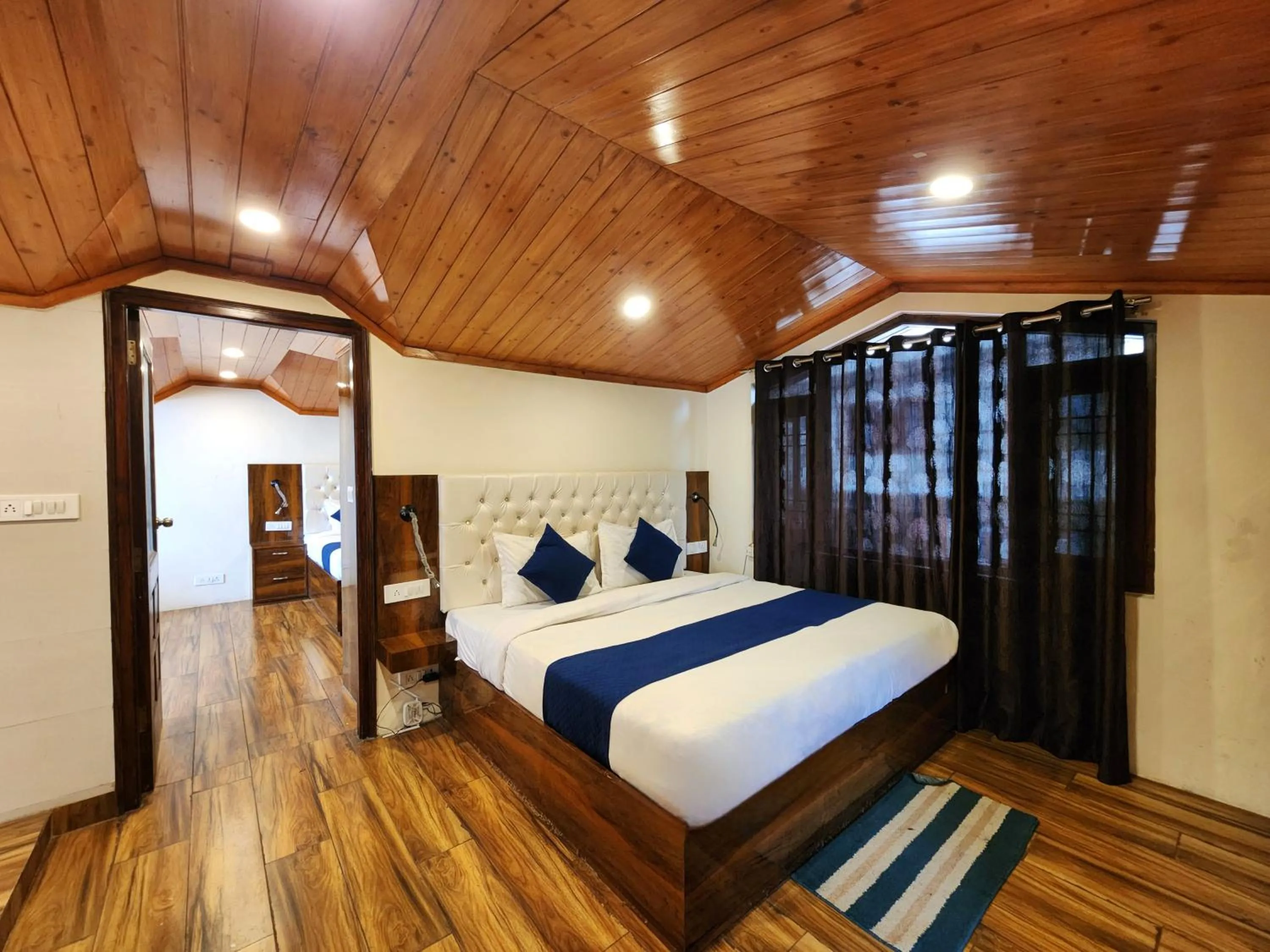 Bed in Florence B&B Near Mall Road - Amazing Valley View