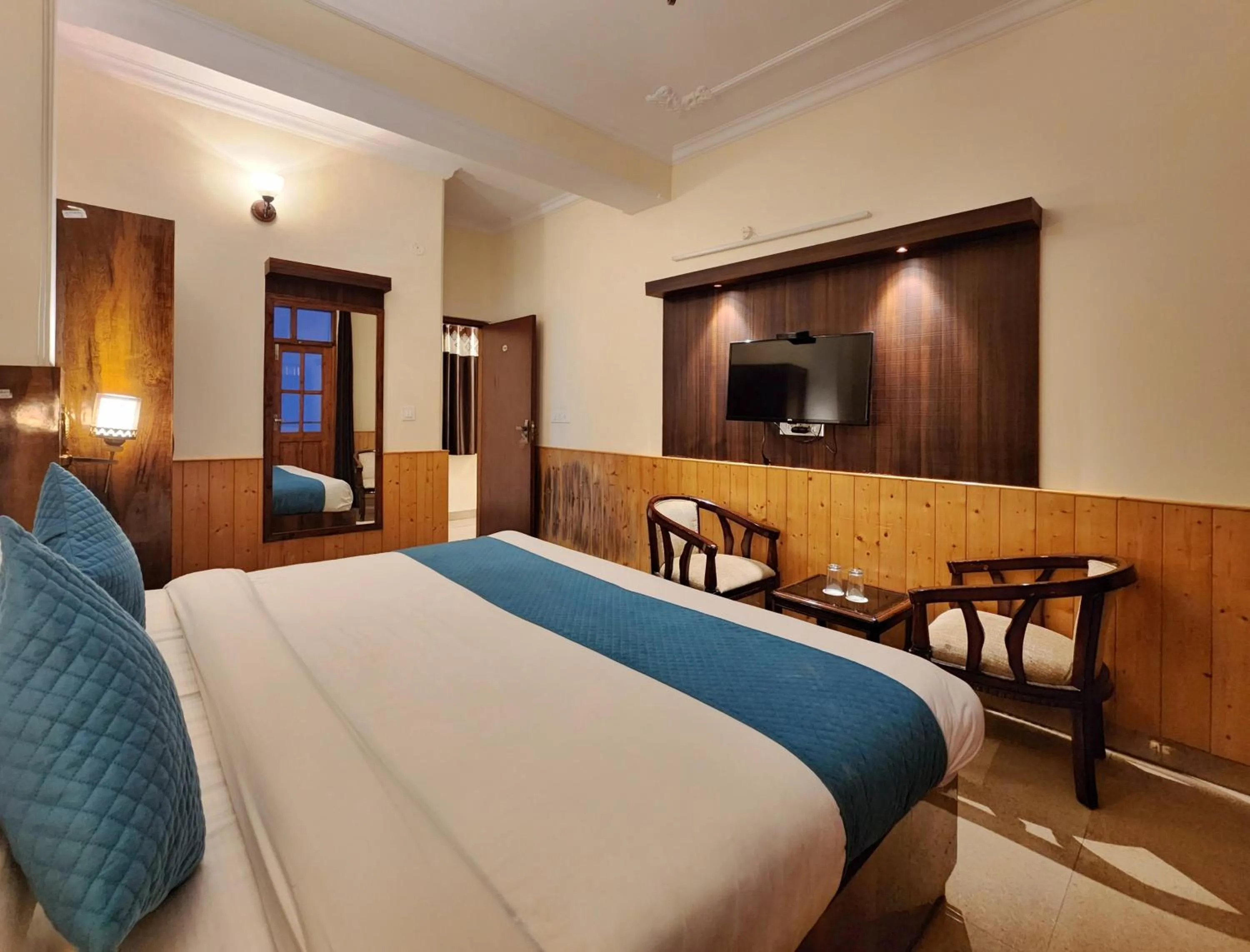 Bed in Florence B&B Near Mall Road - Amazing Valley View