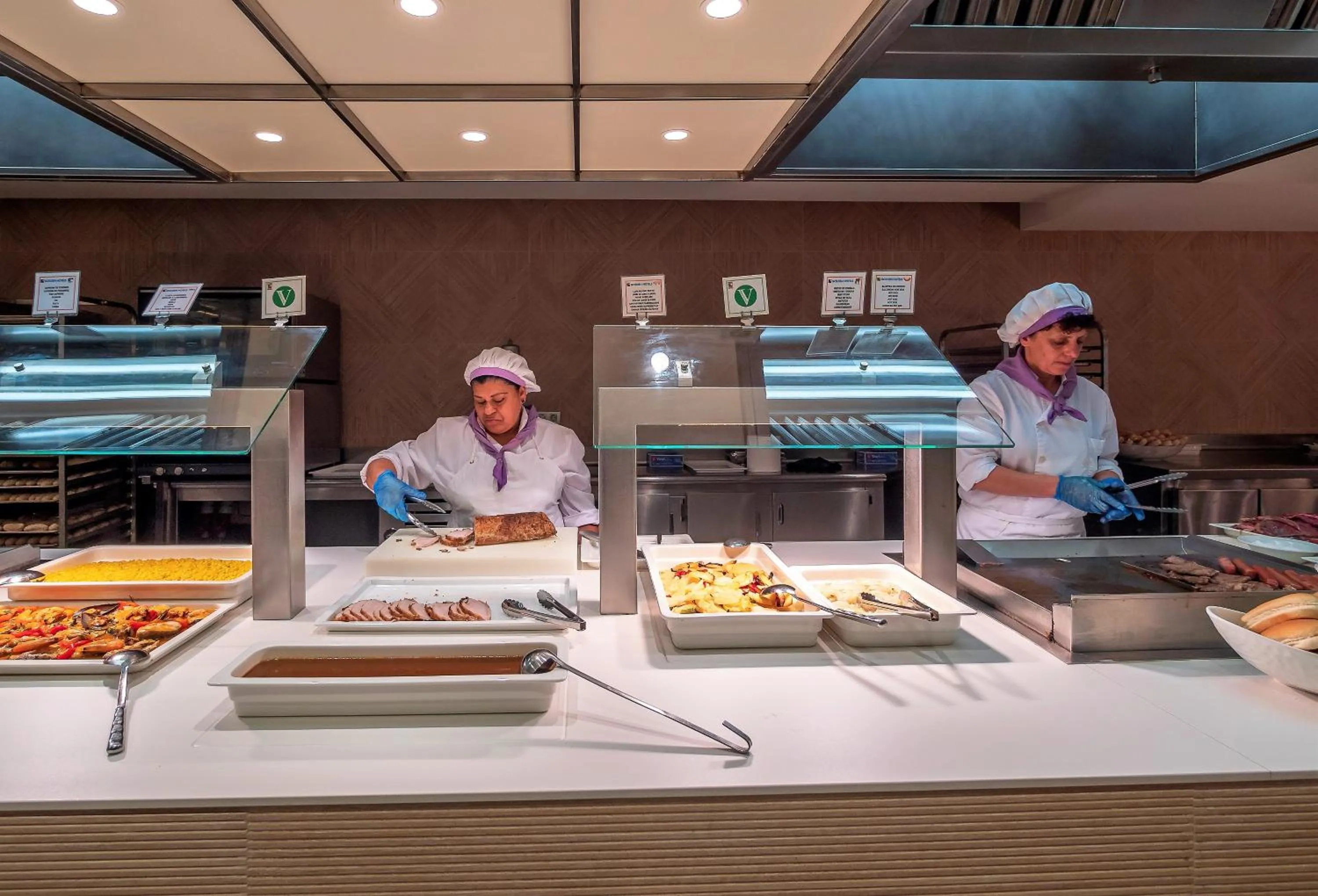 Restaurant/places to eat in Golden Port Salou & Spa